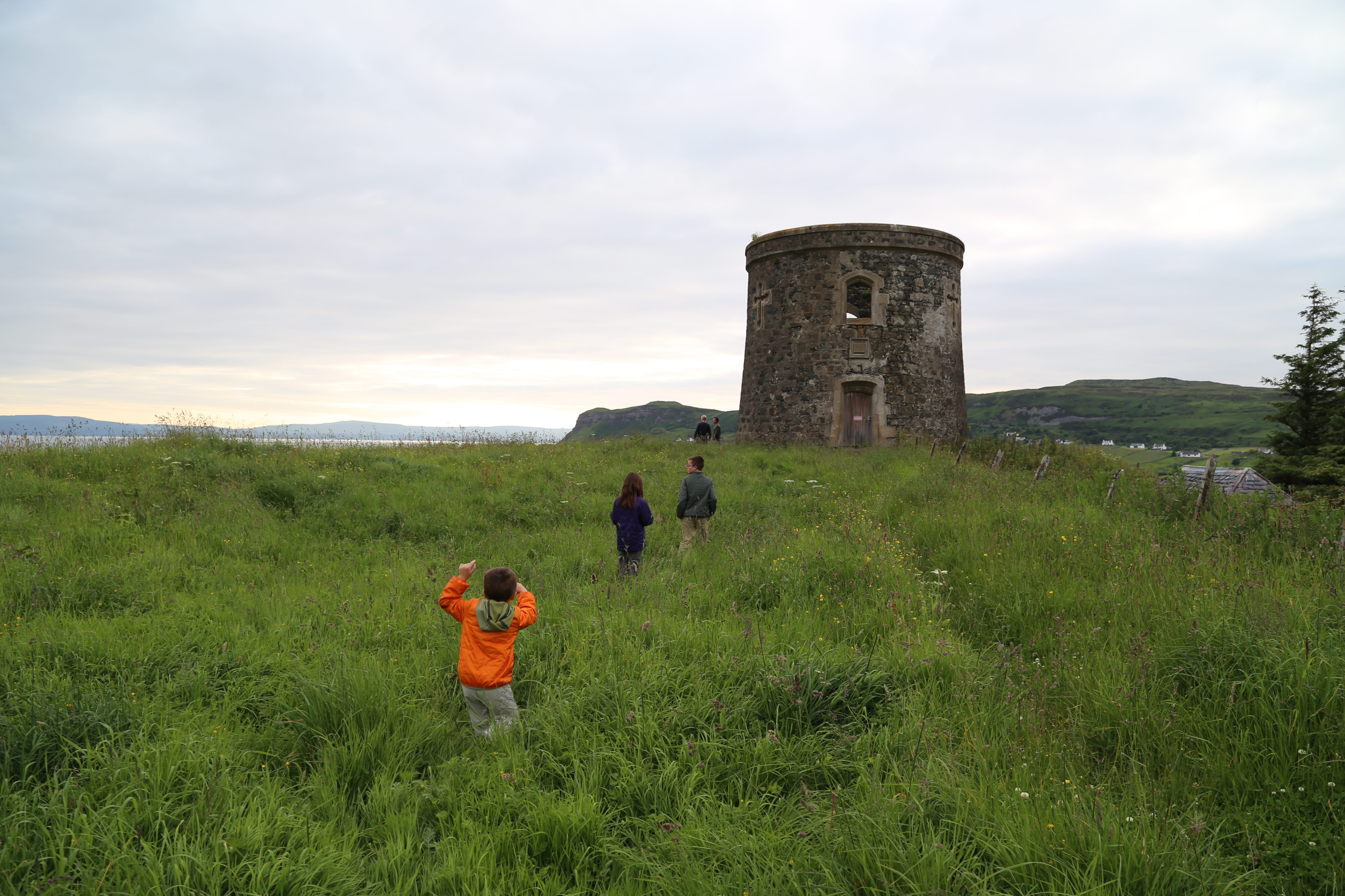 2014 Europe Trip Day 27 - Scotland (Muesli, Hogwarts Express Train (Jacobite Steam Train, Glenfinnan Viaduct), Fort William, Ben Nevis, Highland Bagpiper, Eilean Donan Castle, Isle of Skye, Portree, Old Man of Storr, Kilt Rock, Uig, Quiraing, Peat Fields)