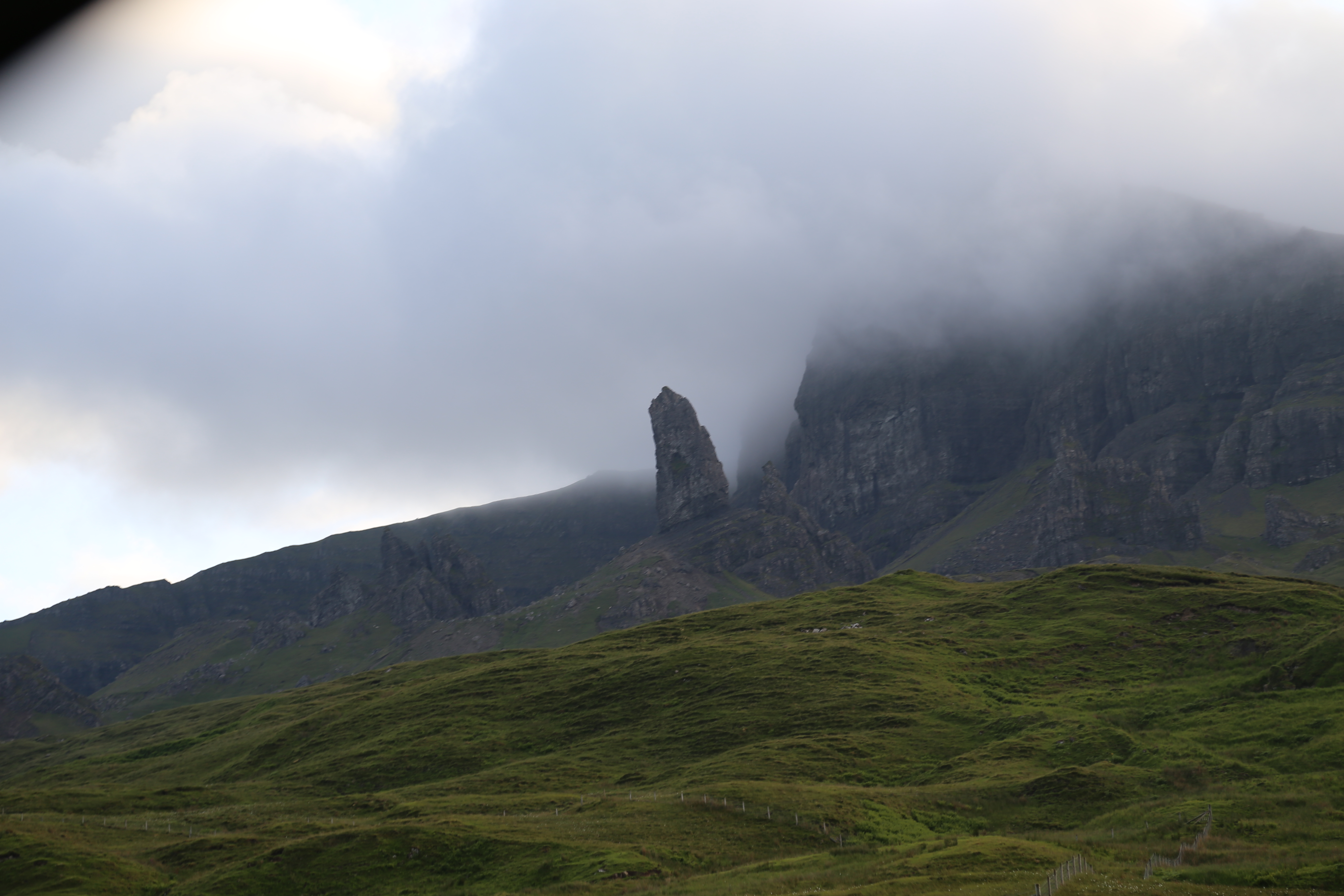 2014 Europe Trip Day 27 - Scotland (Muesli, Hogwarts Express Train (Jacobite Steam Train, Glenfinnan Viaduct), Fort William, Ben Nevis, Highland Bagpiper, Eilean Donan Castle, Isle of Skye, Portree, Old Man of Storr, Kilt Rock, Uig, Quiraing, Peat Fields)