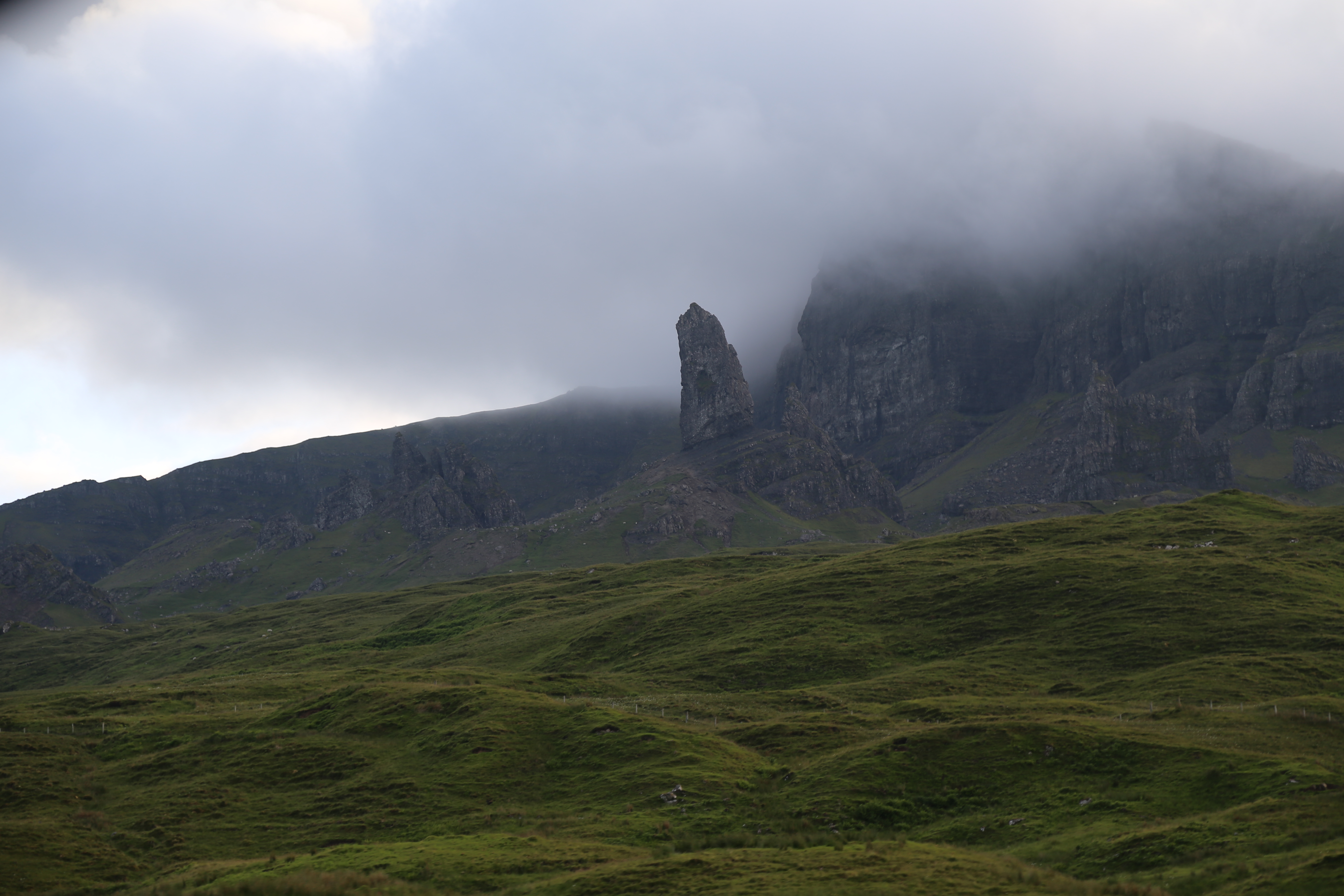 2014 Europe Trip Day 27 - Scotland (Muesli, Hogwarts Express Train (Jacobite Steam Train, Glenfinnan Viaduct), Fort William, Ben Nevis, Highland Bagpiper, Eilean Donan Castle, Isle of Skye, Portree, Old Man of Storr, Kilt Rock, Uig, Quiraing, Peat Fields)