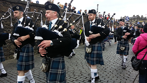 2014 Europe Trip Day 24 - Scotland (Crookston Castle, Paisley Missionary Flat (Walker Street), Lawn Bowling Pitch, Irn Bru, Church of the Holy Rude, Stirling Castle, 2014 Pipefest Stirling)