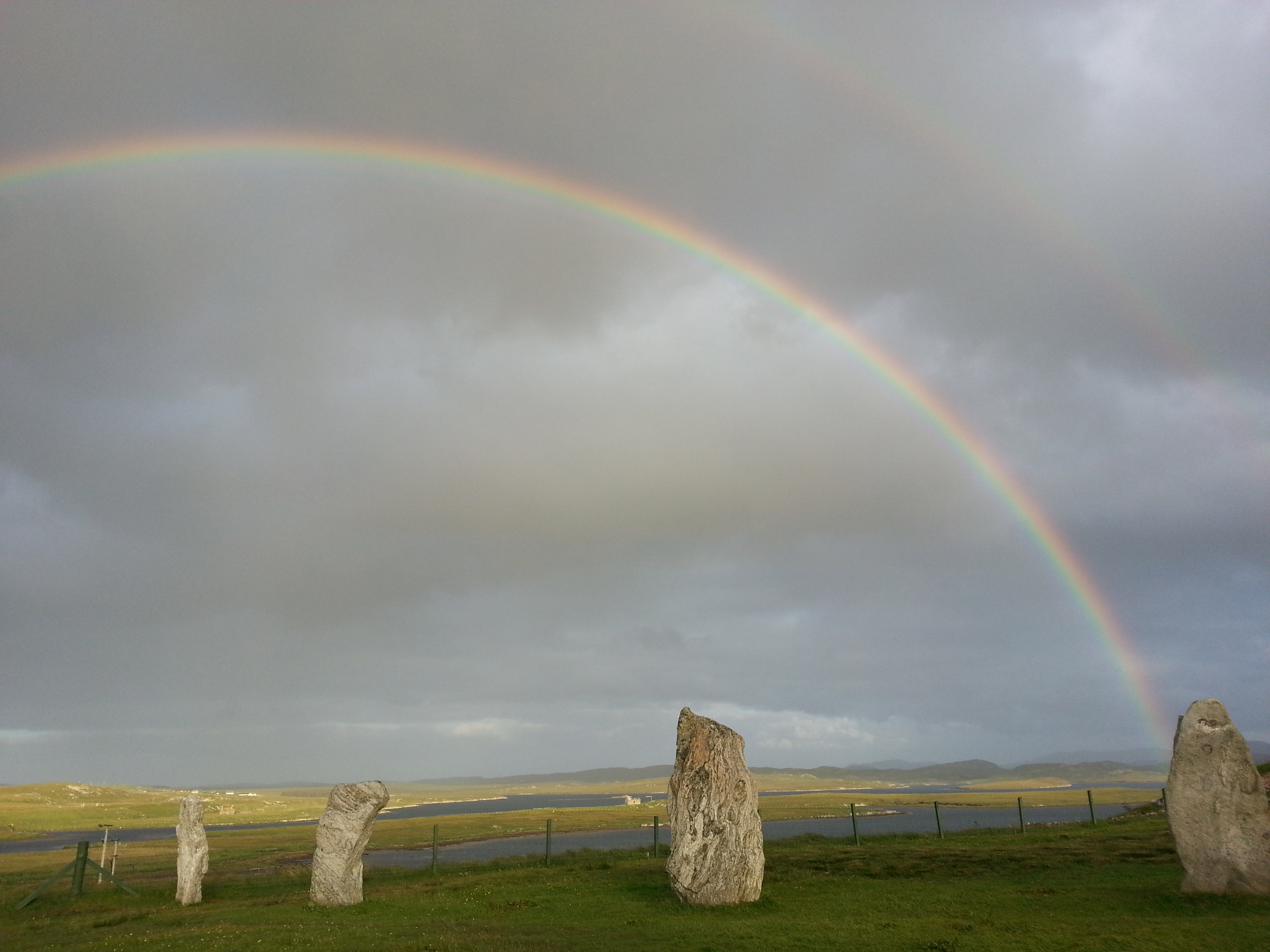 2014 Europe Trip Day 29 - Scotland (Callanish Standing Stones, Dun Carloway Broch, Gearrannan Blackhouse Village, Harris Tweed Weaving Loom, Dailbeag Beach, Arnol Black House, Breanish Tweed, Peat, Steinacleit, Bridge to Nowhere, Traigh Mhor, Rainbow)