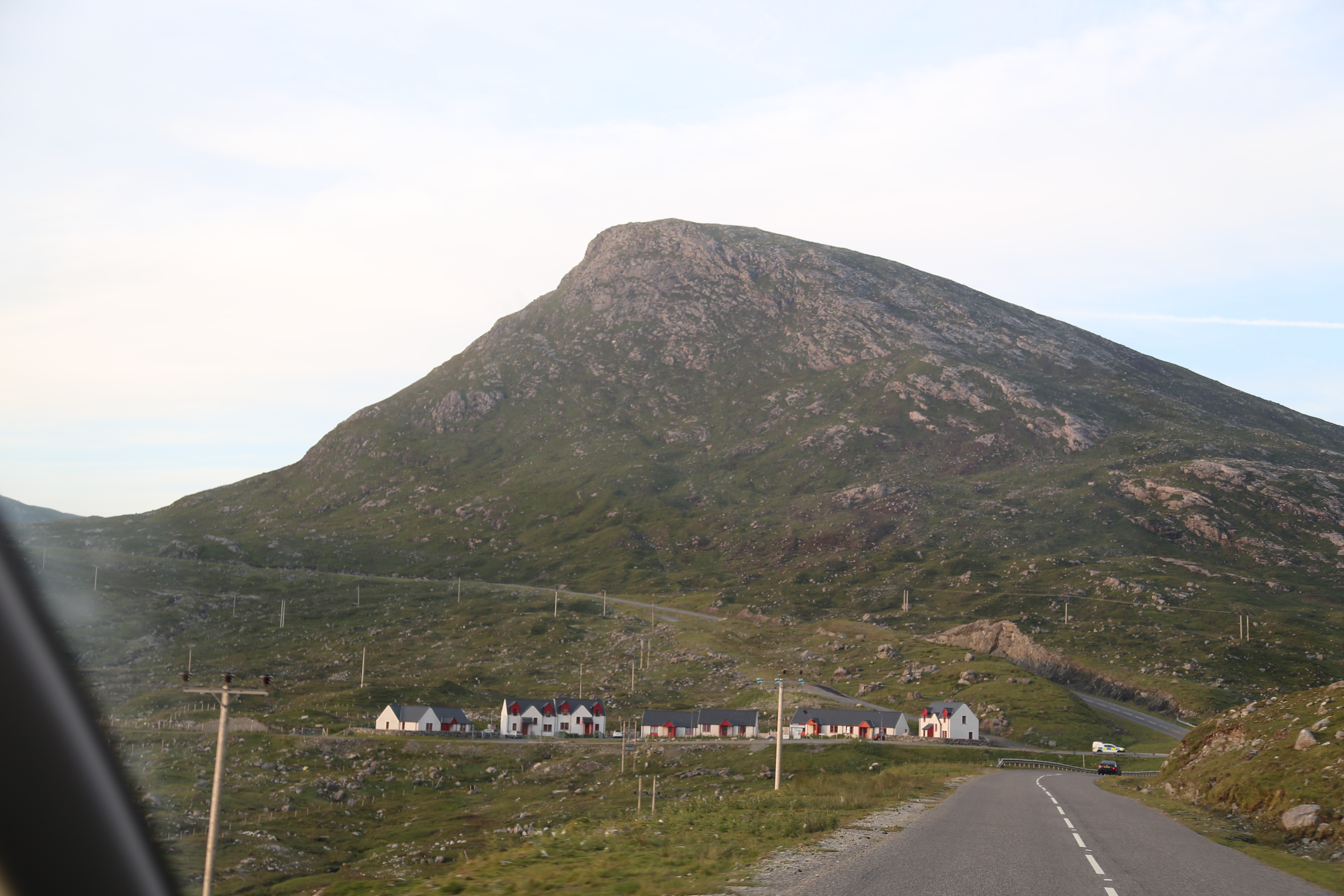 2014 Europe Trip Day 28 - Scotland (Isle of Skye, Portree, Full Scottish Breakfast, Dun Beag Broch, Highland Sheep, Thistle, Red Telephone Box, Neist Point Lighthouse, Dunvegan Castle, Uig-Tarbert Ferry, Outer Hebrides, Isle of Harris, Losgaintir Beach)