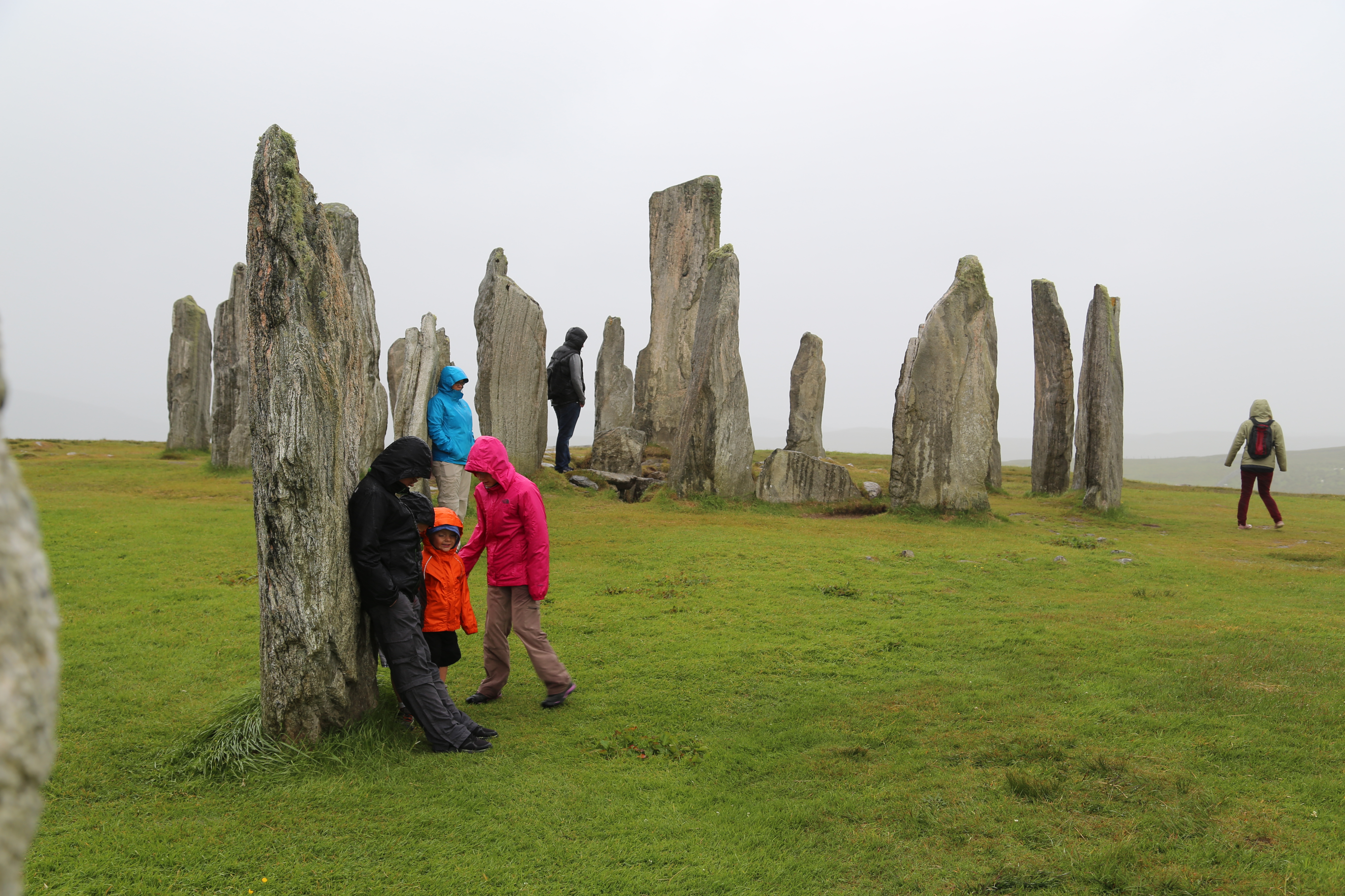 2014 Europe Trip Day 29 - Scotland (Callanish Standing Stones, Dun Carloway Broch, Gearrannan Blackhouse Village, Harris Tweed Weaving Loom, Dailbeag Beach, Arnol Black House, Breanish Tweed, Peat, Steinacleit, Bridge to Nowhere, Traigh Mhor, Rainbow)