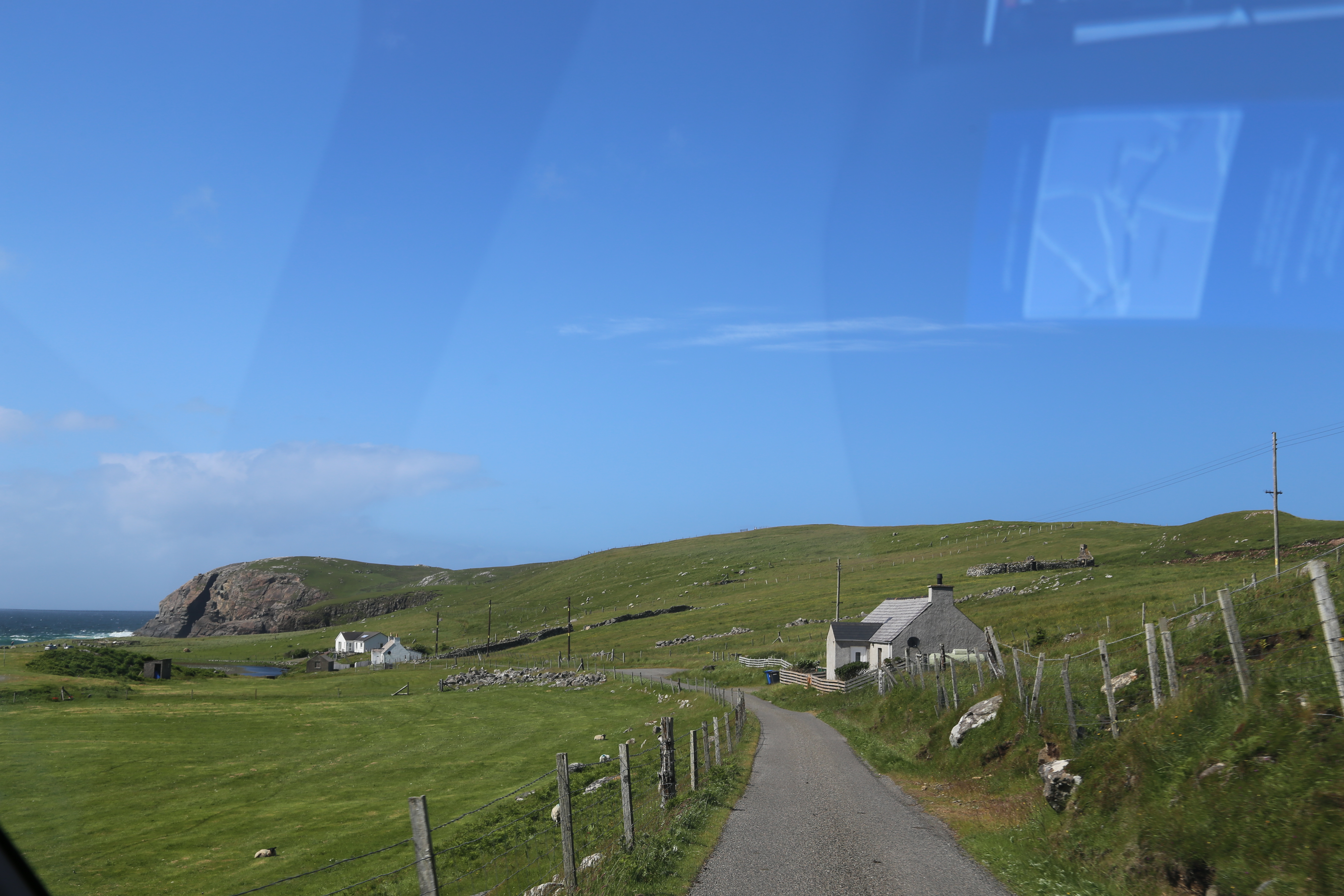 2014 Europe Trip Day 29 - Scotland (Callanish Standing Stones, Dun Carloway Broch, Gearrannan Blackhouse Village, Harris Tweed Weaving Loom, Dailbeag Beach, Arnol Black House, Breanish Tweed, Peat, Steinacleit, Bridge to Nowhere, Traigh Mhor, Rainbow)