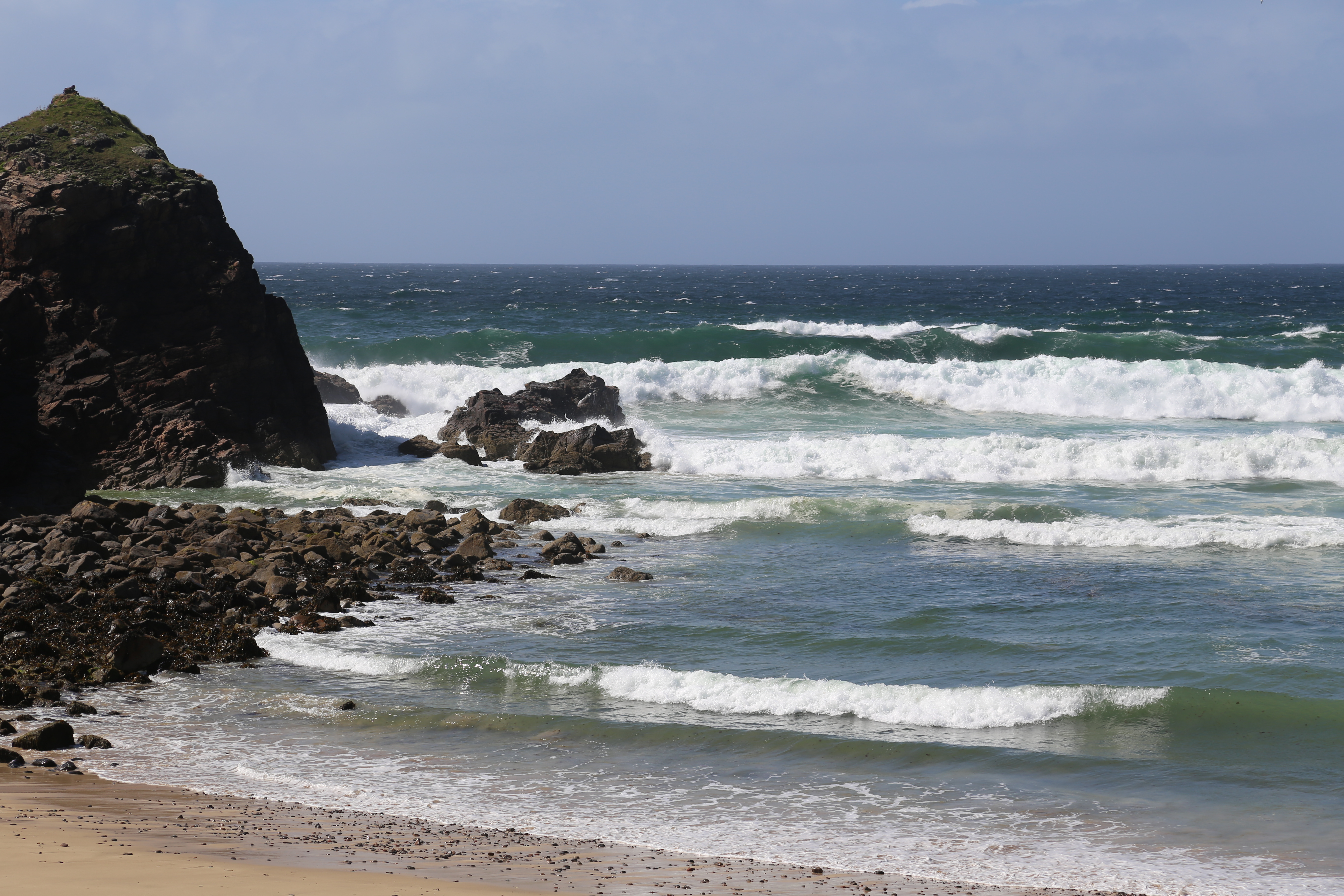 2014 Europe Trip Day 29 - Scotland (Callanish Standing Stones, Dun Carloway Broch, Gearrannan Blackhouse Village, Harris Tweed Weaving Loom, Dailbeag Beach, Arnol Black House, Breanish Tweed, Peat, Steinacleit, Bridge to Nowhere, Traigh Mhor, Rainbow)