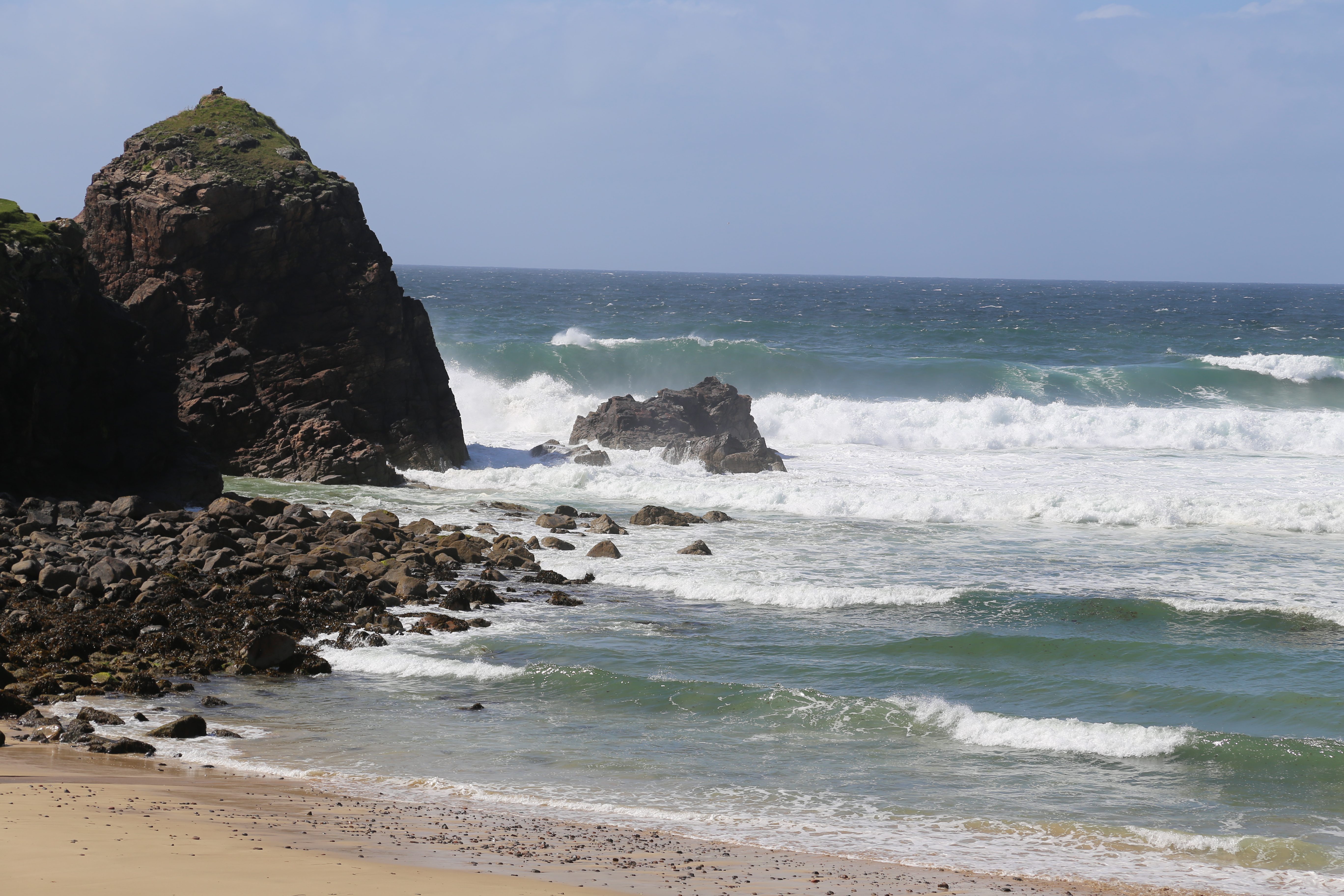 2014 Europe Trip Day 29 - Scotland (Callanish Standing Stones, Dun Carloway Broch, Gearrannan Blackhouse Village, Harris Tweed Weaving Loom, Dailbeag Beach, Arnol Black House, Breanish Tweed, Peat, Steinacleit, Bridge to Nowhere, Traigh Mhor, Rainbow)