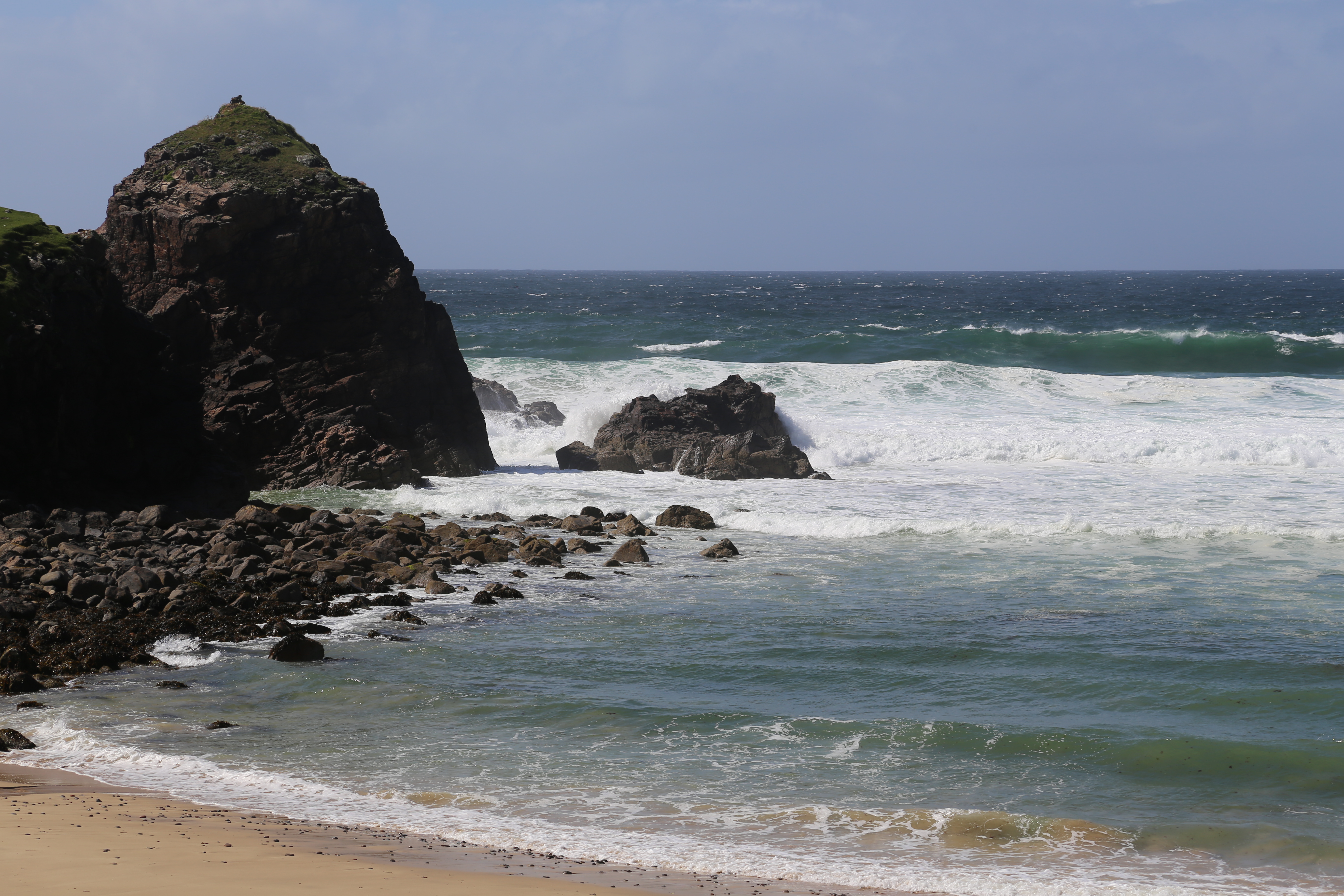 2014 Europe Trip Day 29 - Scotland (Callanish Standing Stones, Dun Carloway Broch, Gearrannan Blackhouse Village, Harris Tweed Weaving Loom, Dailbeag Beach, Arnol Black House, Breanish Tweed, Peat, Steinacleit, Bridge to Nowhere, Traigh Mhor, Rainbow)