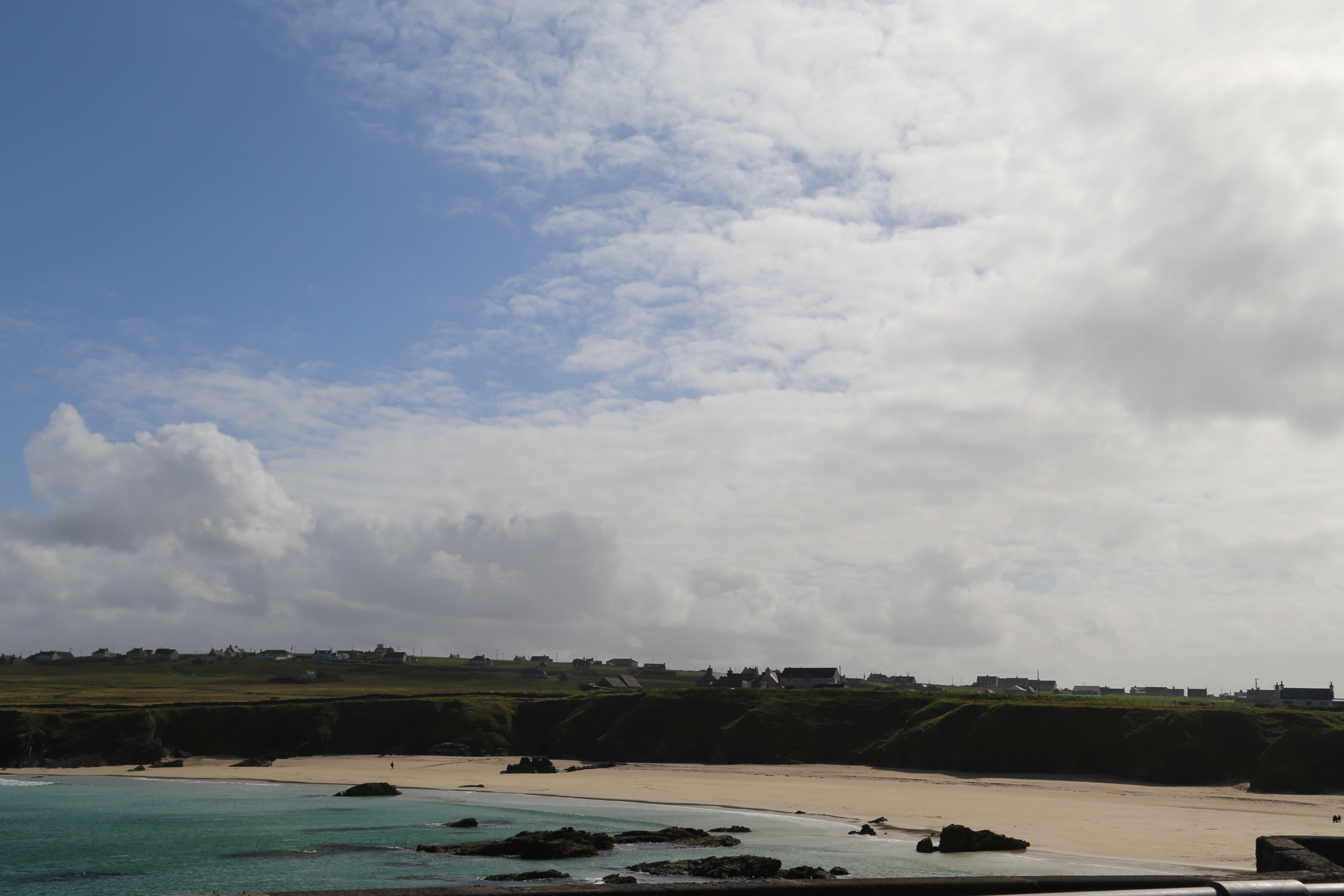 2014 Europe Trip Day 29 - Scotland (Callanish Standing Stones, Dun Carloway Broch, Gearrannan Blackhouse Village, Harris Tweed Weaving Loom, Dailbeag Beach, Arnol Black House, Breanish Tweed, Peat, Steinacleit, Bridge to Nowhere, Traigh Mhor, Rainbow)