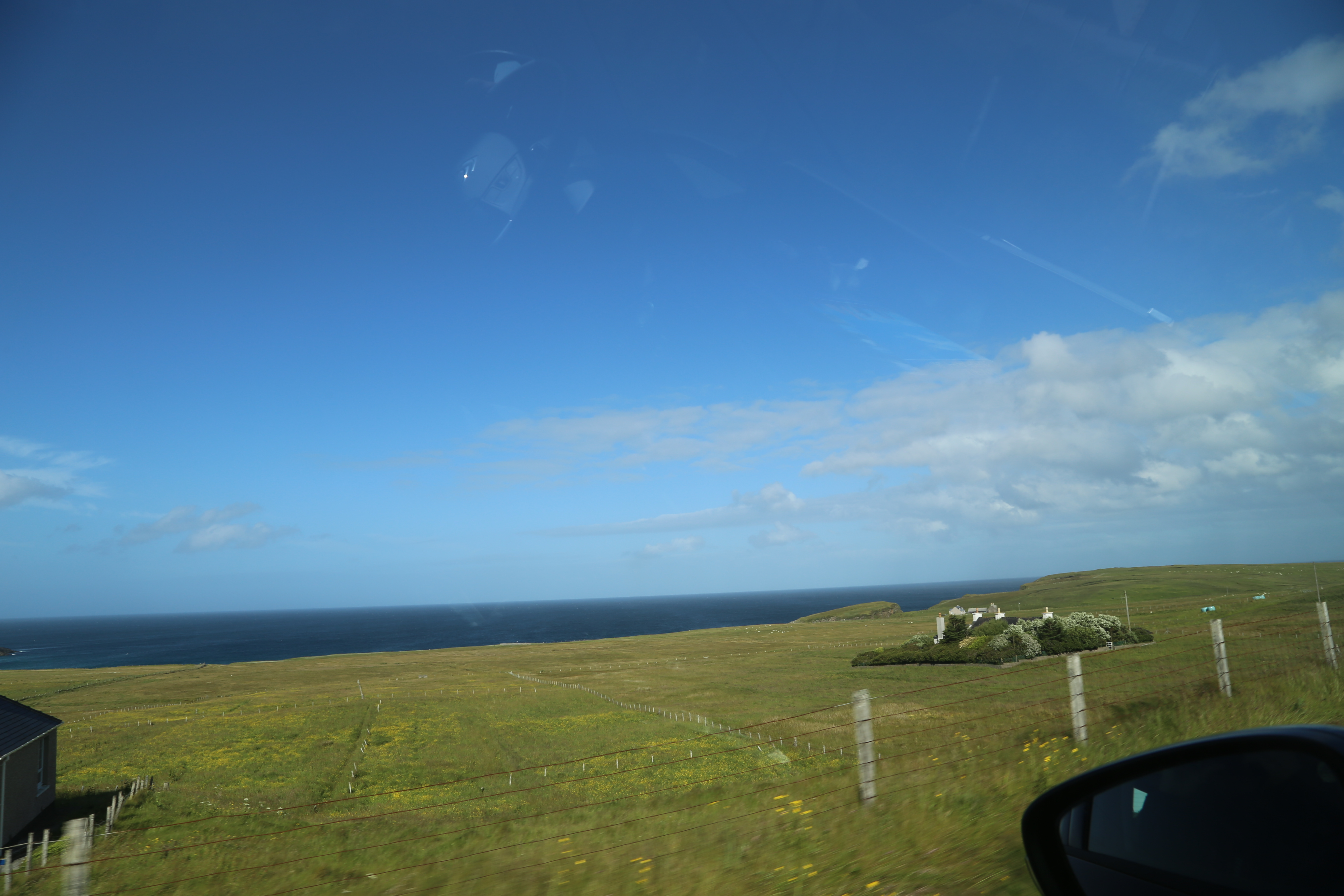 2014 Europe Trip Day 29 - Scotland (Callanish Standing Stones, Dun Carloway Broch, Gearrannan Blackhouse Village, Harris Tweed Weaving Loom, Dailbeag Beach, Arnol Black House, Breanish Tweed, Peat, Steinacleit, Bridge to Nowhere, Traigh Mhor, Rainbow)