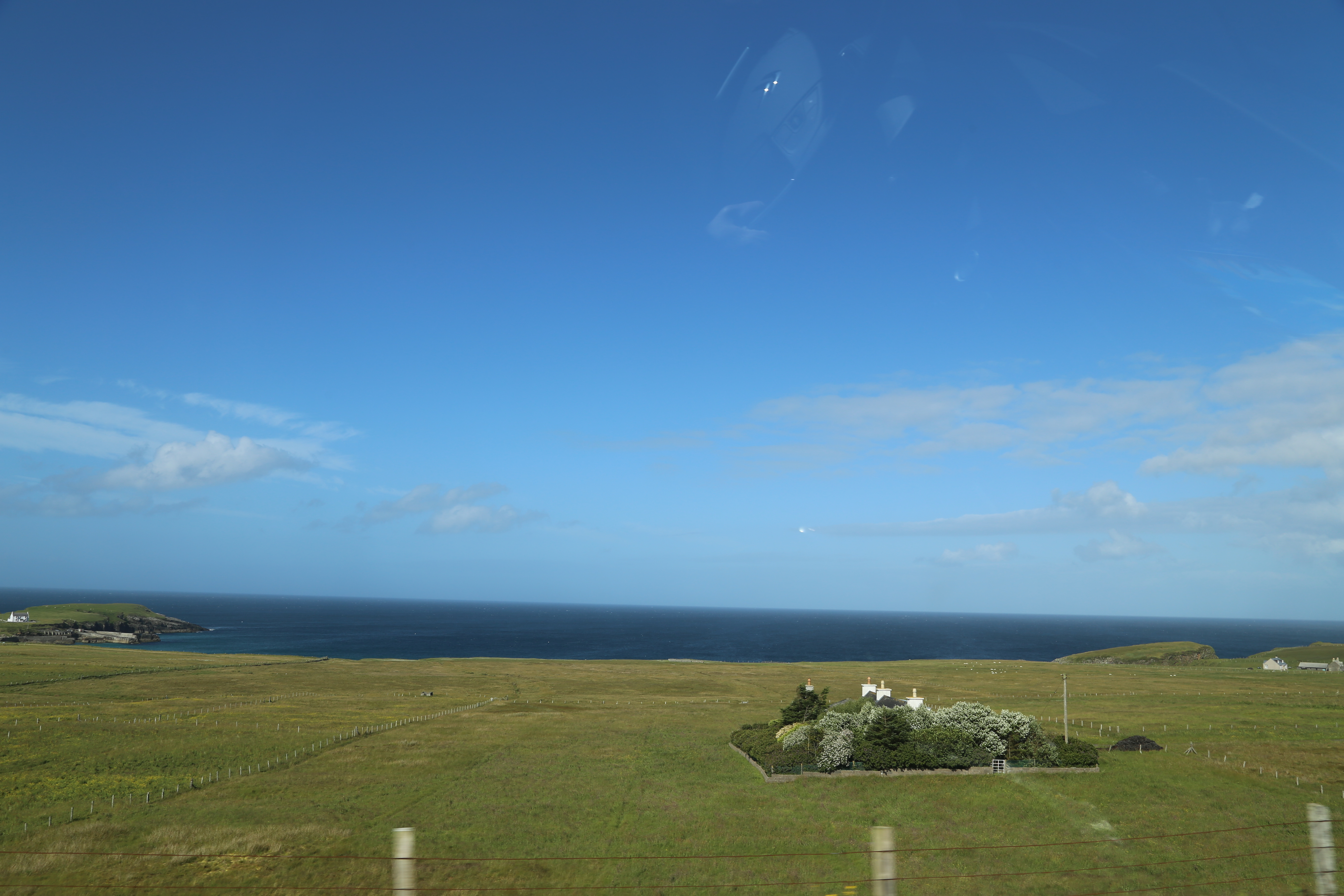 2014 Europe Trip Day 29 - Scotland (Callanish Standing Stones, Dun Carloway Broch, Gearrannan Blackhouse Village, Harris Tweed Weaving Loom, Dailbeag Beach, Arnol Black House, Breanish Tweed, Peat, Steinacleit, Bridge to Nowhere, Traigh Mhor, Rainbow)