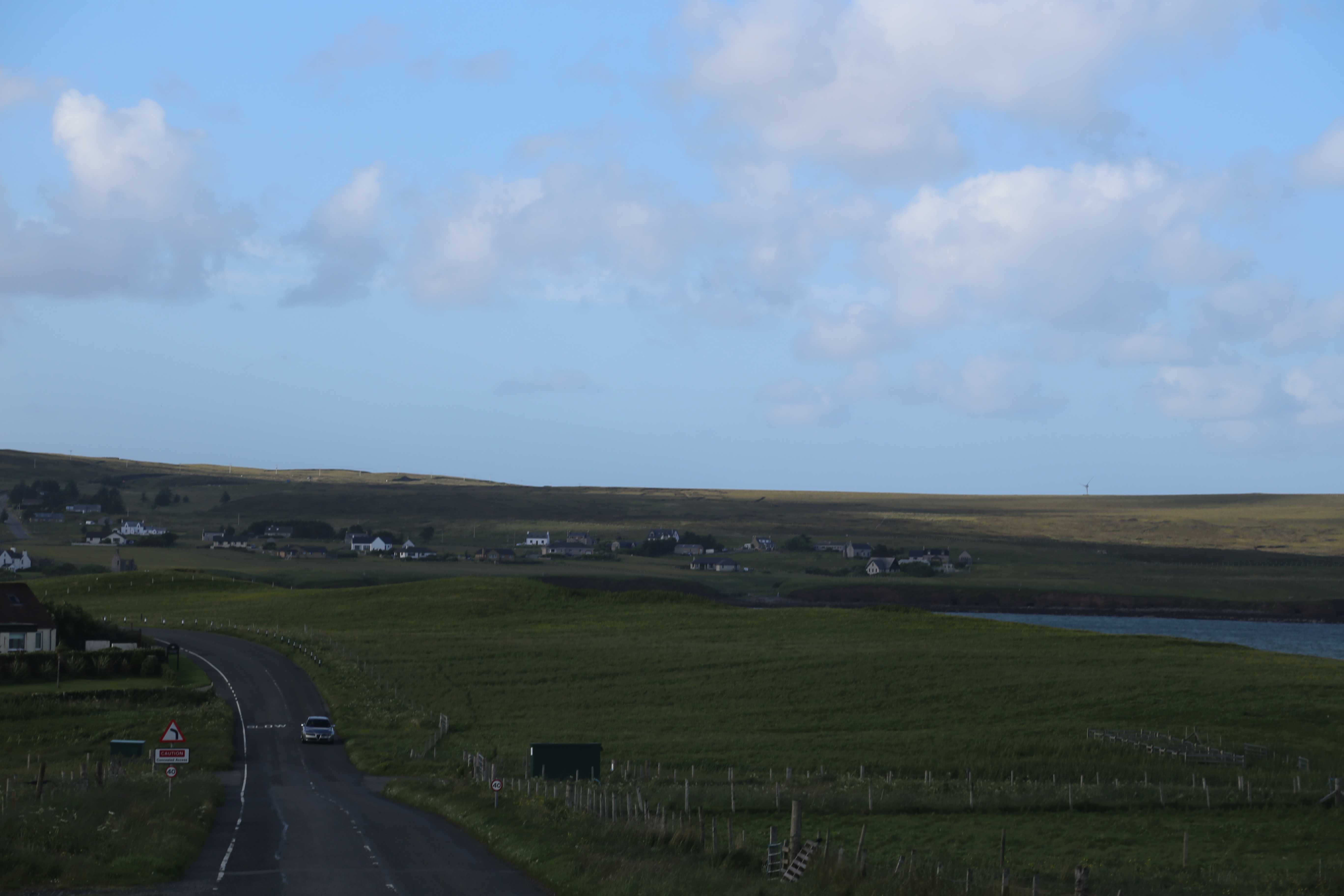 2014 Europe Trip Day 29 - Scotland (Callanish Standing Stones, Dun Carloway Broch, Gearrannan Blackhouse Village, Harris Tweed Weaving Loom, Dailbeag Beach, Arnol Black House, Breanish Tweed, Peat, Steinacleit, Bridge to Nowhere, Traigh Mhor, Rainbow)