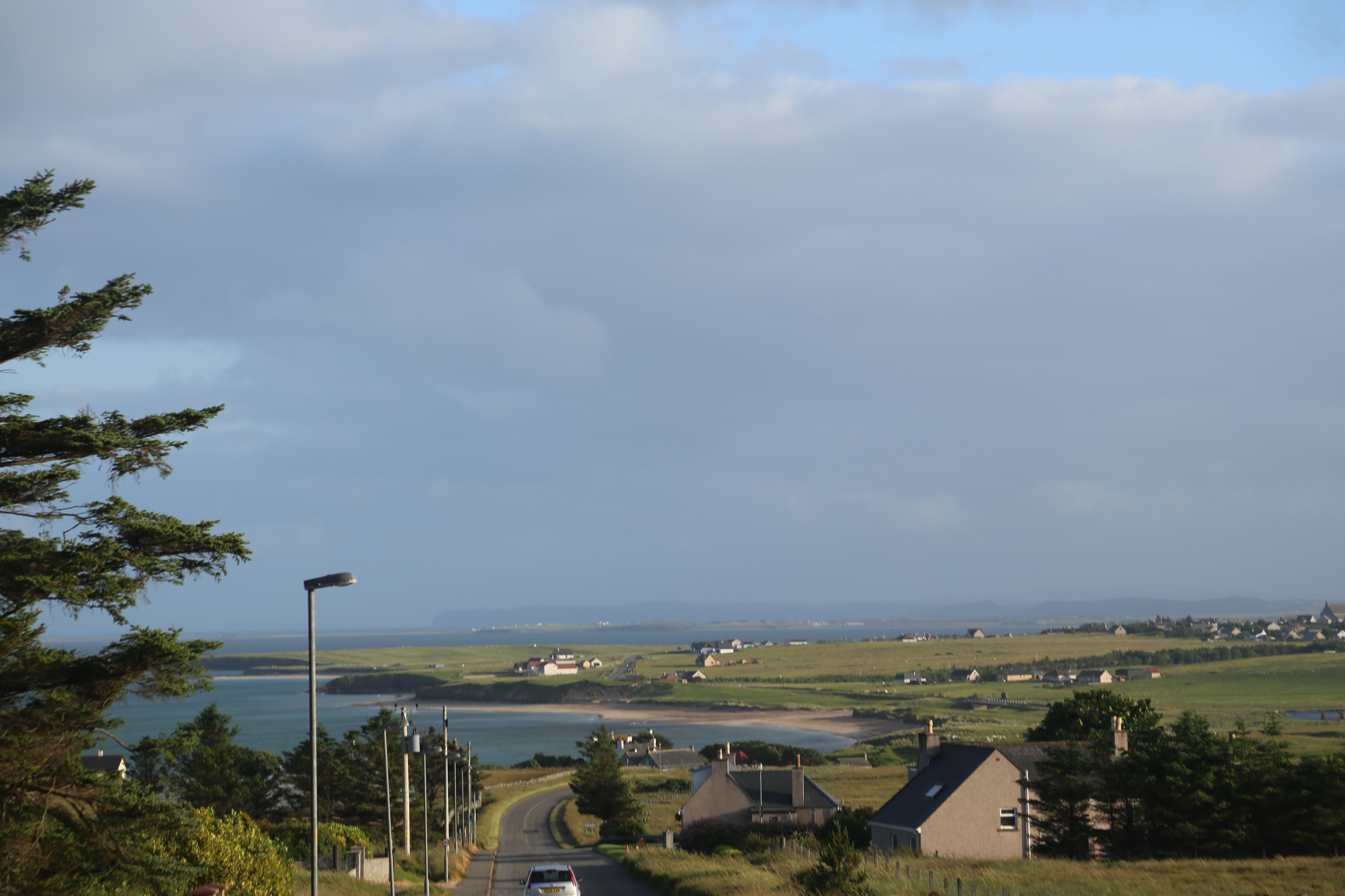 2014 Europe Trip Day 29 - Scotland (Callanish Standing Stones, Dun Carloway Broch, Gearrannan Blackhouse Village, Harris Tweed Weaving Loom, Dailbeag Beach, Arnol Black House, Breanish Tweed, Peat, Steinacleit, Bridge to Nowhere, Traigh Mhor, Rainbow)