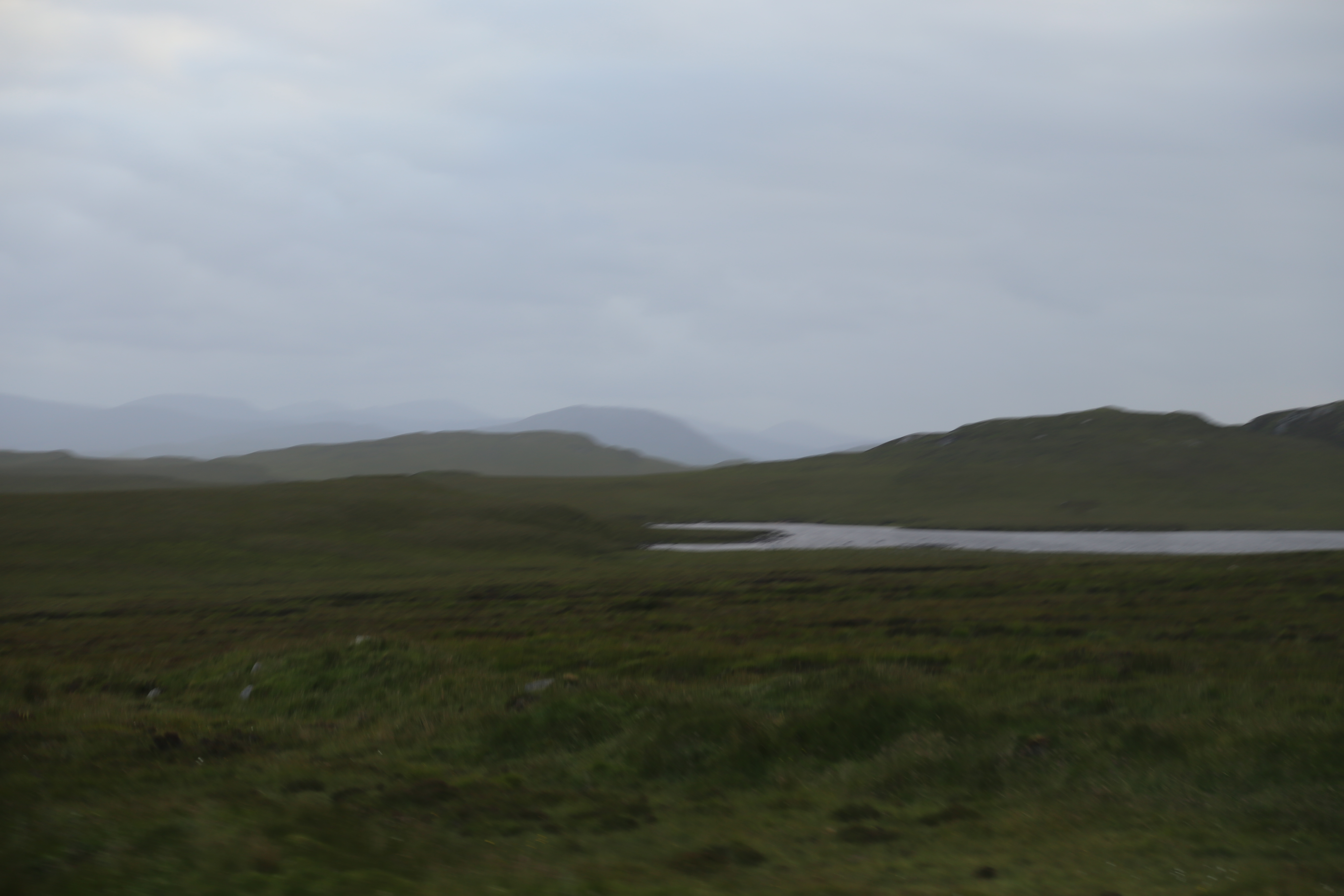 2014 Europe Trip Day 29 - Scotland (Callanish Standing Stones, Dun Carloway Broch, Gearrannan Blackhouse Village, Harris Tweed Weaving Loom, Dailbeag Beach, Arnol Black House, Breanish Tweed, Peat, Steinacleit, Bridge to Nowhere, Traigh Mhor, Rainbow)