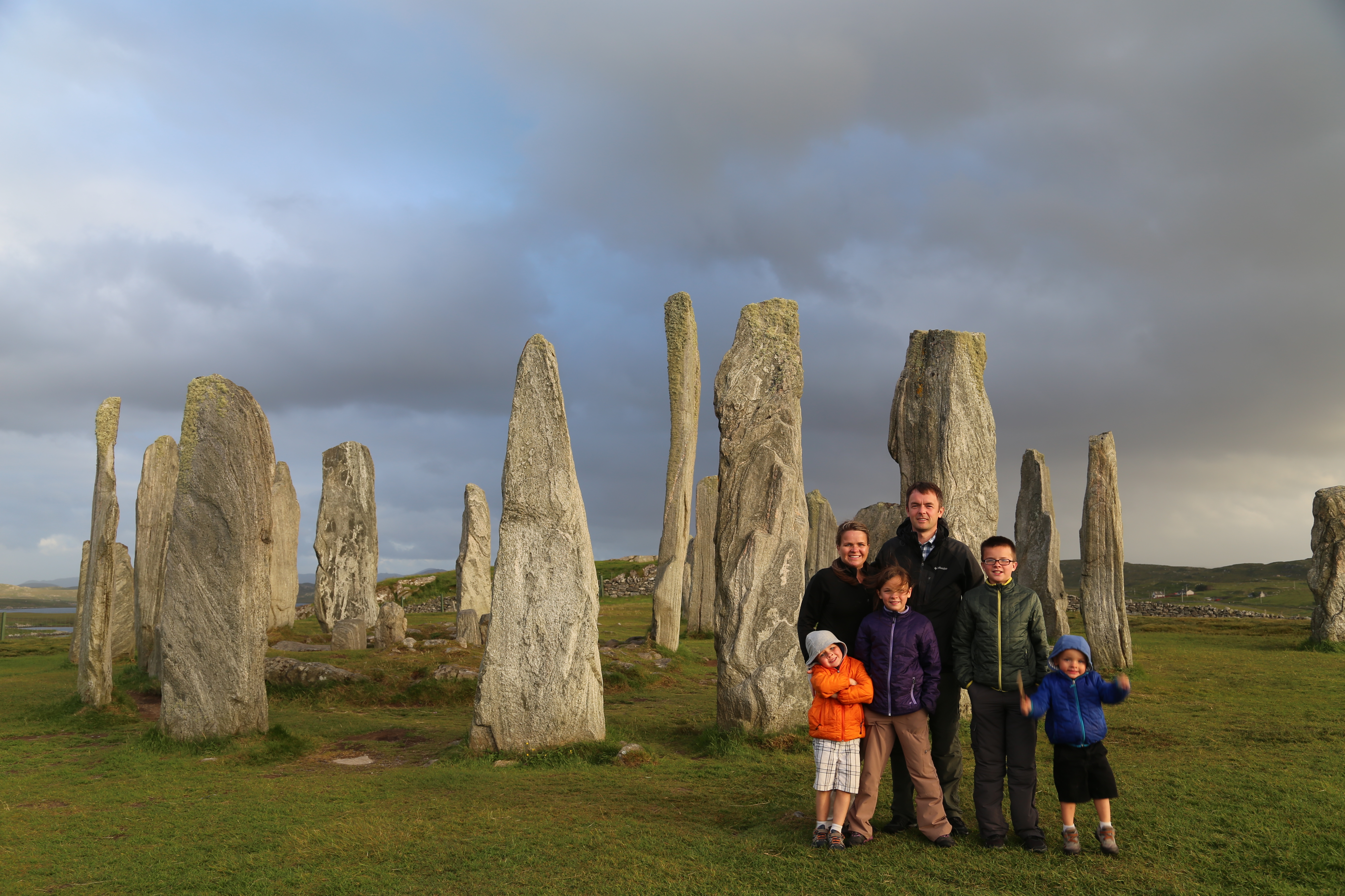 2014 Europe Trip Day 29 - Scotland (Callanish Standing Stones, Dun Carloway Broch, Gearrannan Blackhouse Village, Harris Tweed Weaving Loom, Dailbeag Beach, Arnol Black House, Breanish Tweed, Peat, Steinacleit, Bridge to Nowhere, Traigh Mhor, Rainbow)