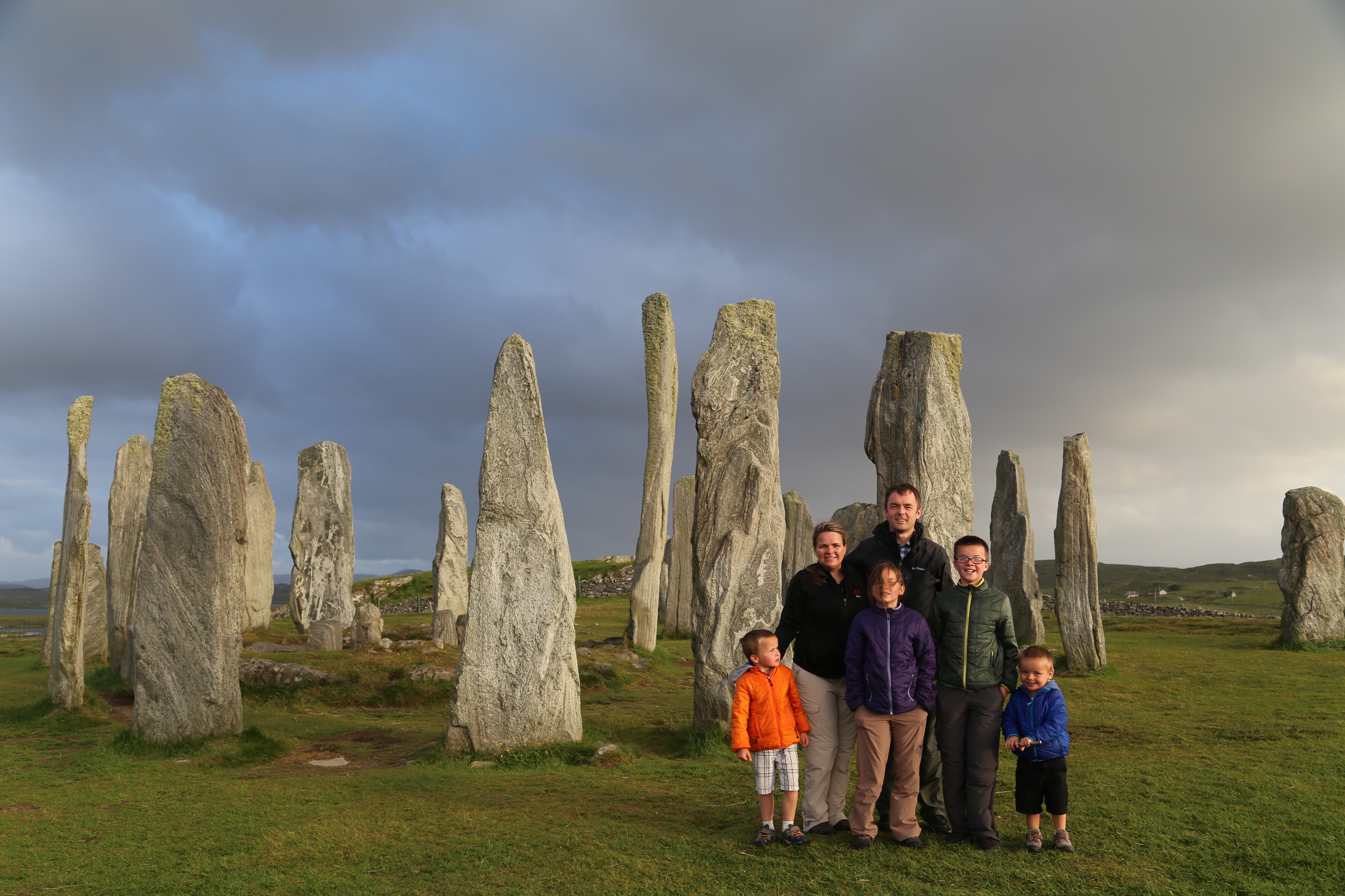 2014 Europe Trip Day 29 - Scotland (Callanish Standing Stones, Dun Carloway Broch, Gearrannan Blackhouse Village, Harris Tweed Weaving Loom, Dailbeag Beach, Arnol Black House, Breanish Tweed, Peat, Steinacleit, Bridge to Nowhere, Traigh Mhor, Rainbow)