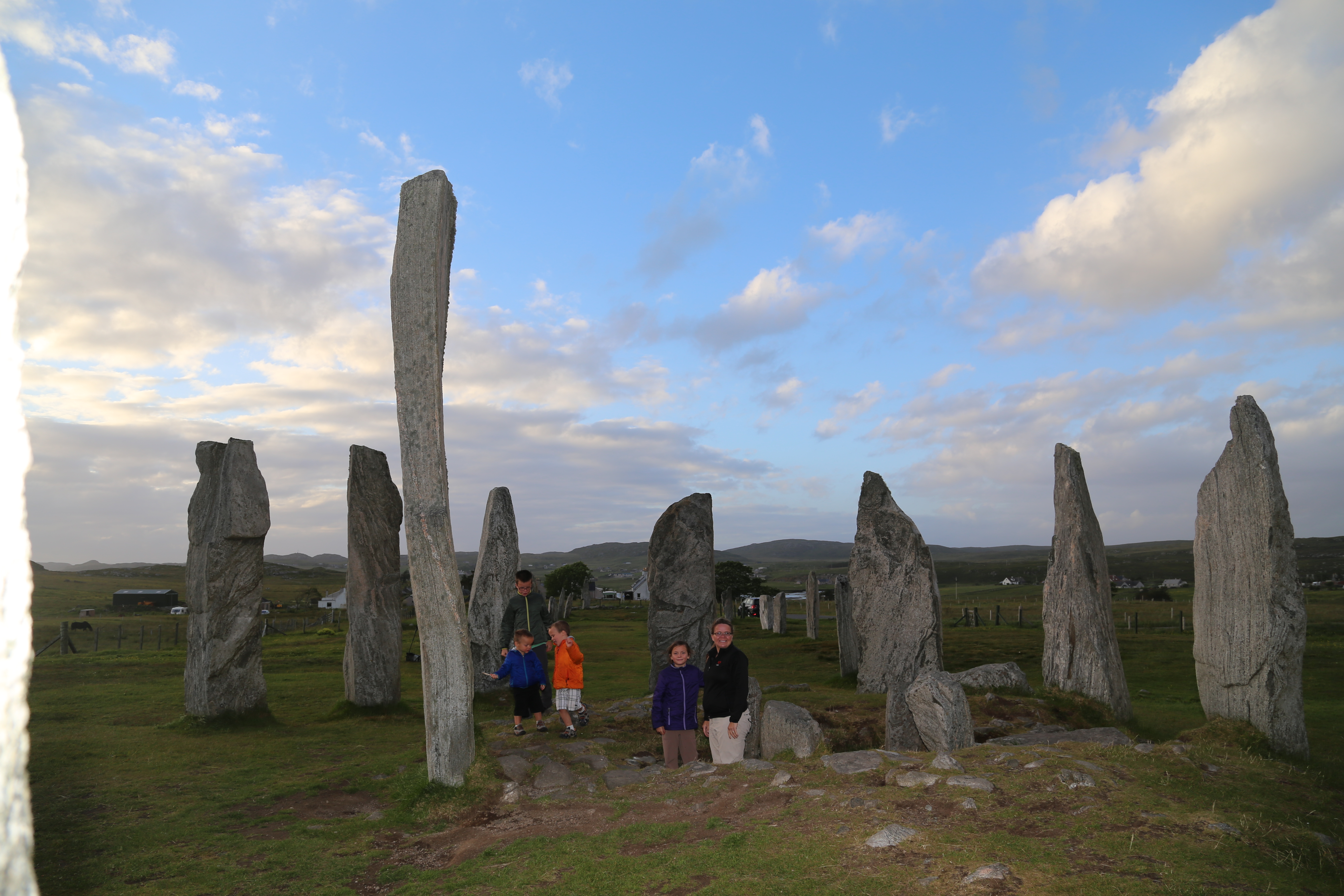 2014 Europe Trip Day 29 - Scotland (Callanish Standing Stones, Dun Carloway Broch, Gearrannan Blackhouse Village, Harris Tweed Weaving Loom, Dailbeag Beach, Arnol Black House, Breanish Tweed, Peat, Steinacleit, Bridge to Nowhere, Traigh Mhor, Rainbow)