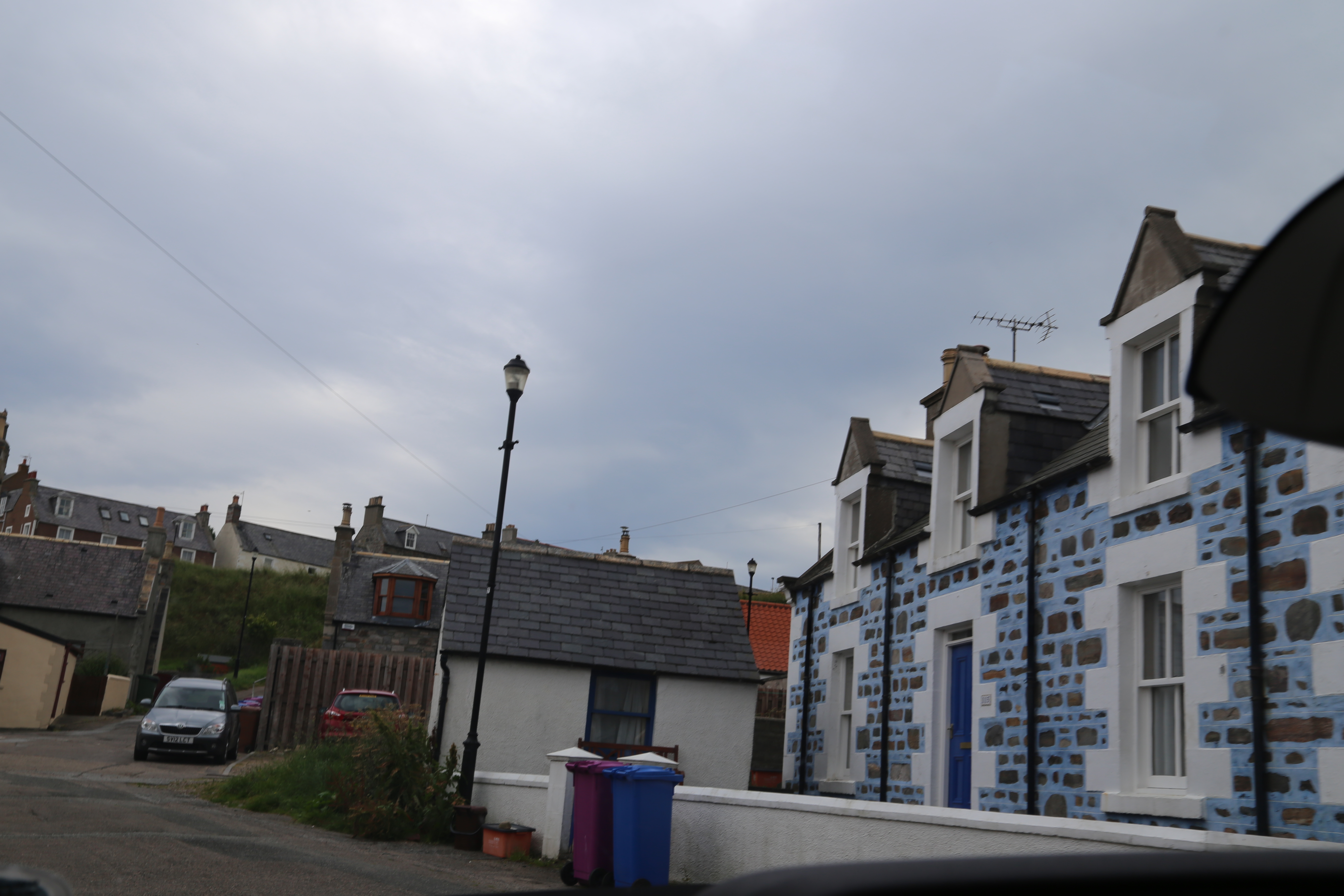 2014 Europe Trip Day 31 - Scotland (Findlater Castle, Huntly, Scottish Meat Pies, Huntly Castle, Huntly Missionary Flat, Searching For Davie McTavish's Grave, Dunnottar Castle, July 4th Treat: McDonalds & How To Train Your Dragon 2 Movie, Anstruther)