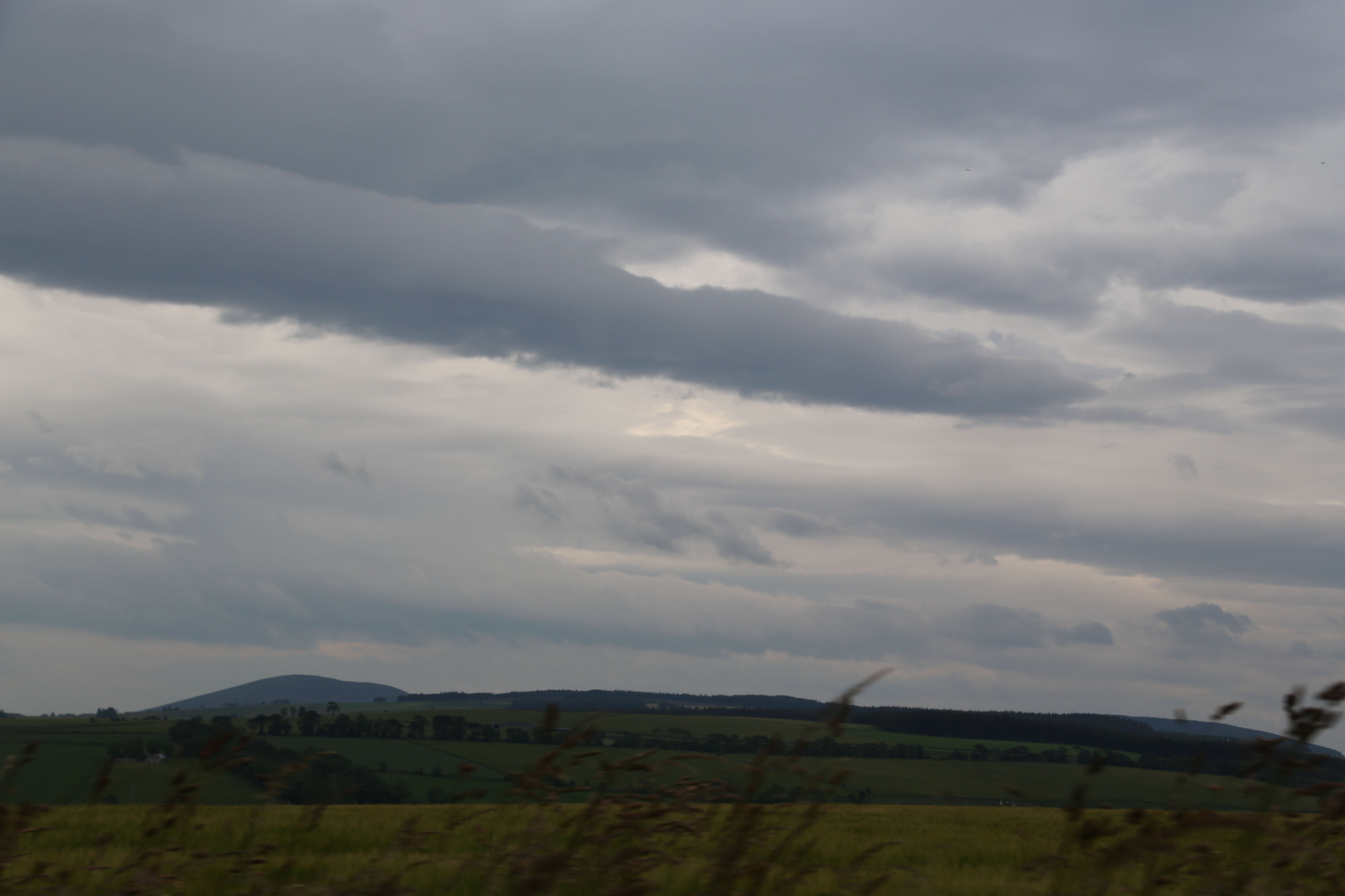 2014 Europe Trip Day 31 - Scotland (Findlater Castle, Huntly, Scottish Meat Pies, Huntly Castle, Huntly Missionary Flat, Searching For Davie McTavish's Grave, Dunnottar Castle, July 4th Treat: McDonalds & How To Train Your Dragon 2 Movie, Anstruther)