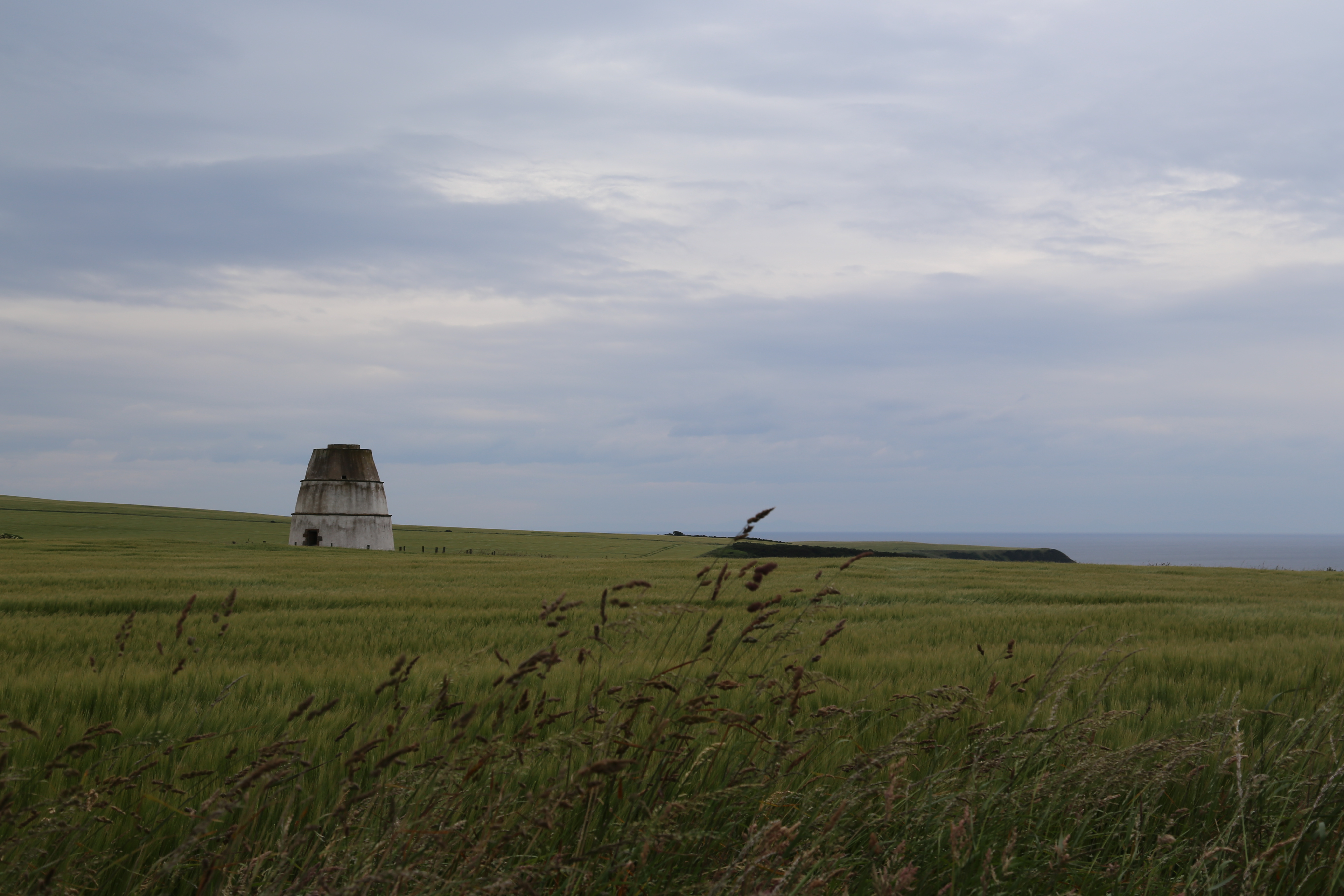 2014 Europe Trip Day 31 - Scotland (Findlater Castle, Huntly, Scottish Meat Pies, Huntly Castle, Huntly Missionary Flat, Searching For Davie McTavish's Grave, Dunnottar Castle, July 4th Treat: McDonalds & How To Train Your Dragon 2 Movie, Anstruther)