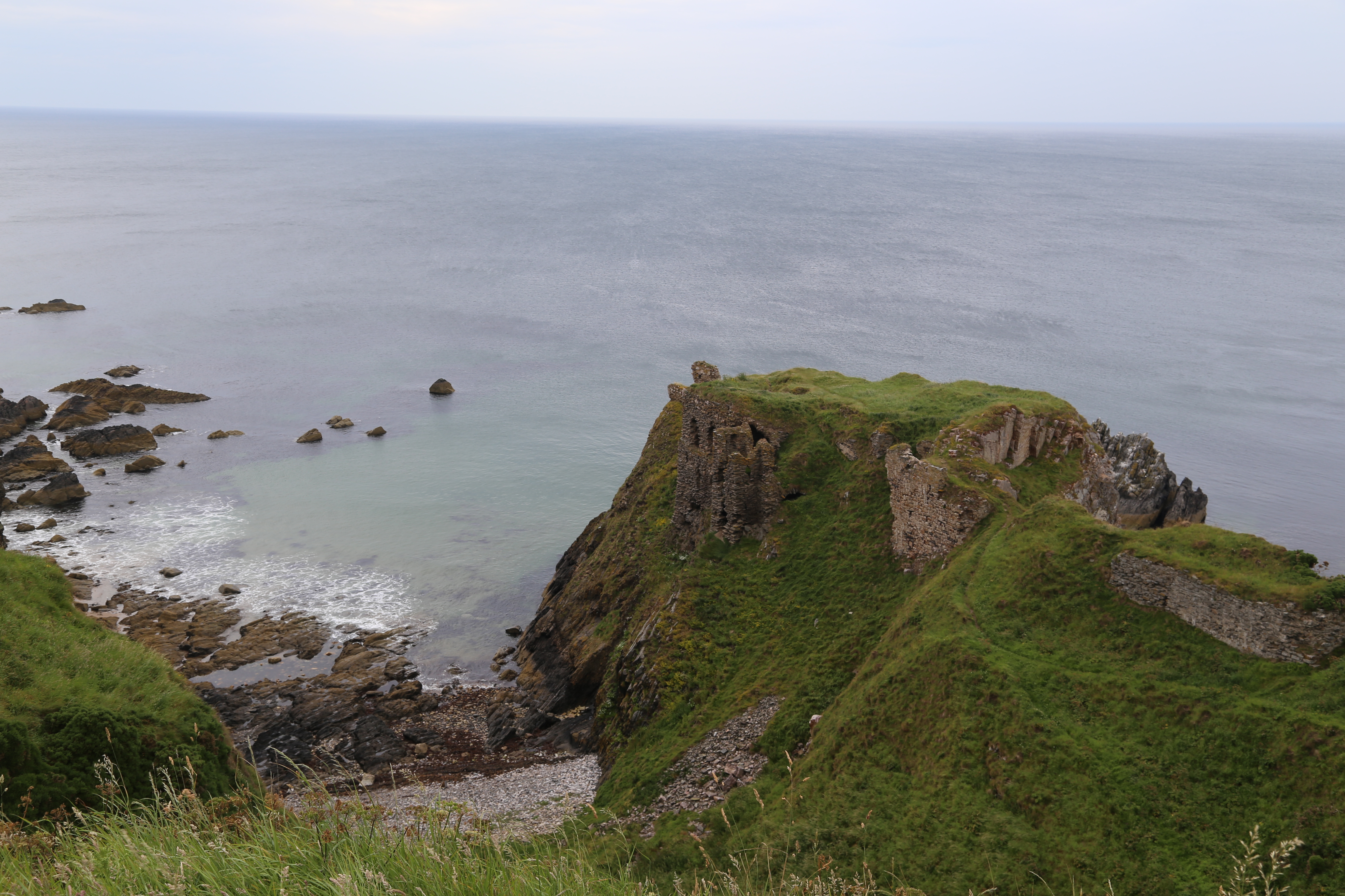 2014 Europe Trip Day 31 - Scotland (Findlater Castle, Huntly, Scottish Meat Pies, Huntly Castle, Huntly Missionary Flat, Searching For Davie McTavish's Grave, Dunnottar Castle, July 4th Treat: McDonalds & How To Train Your Dragon 2 Movie, Anstruther)