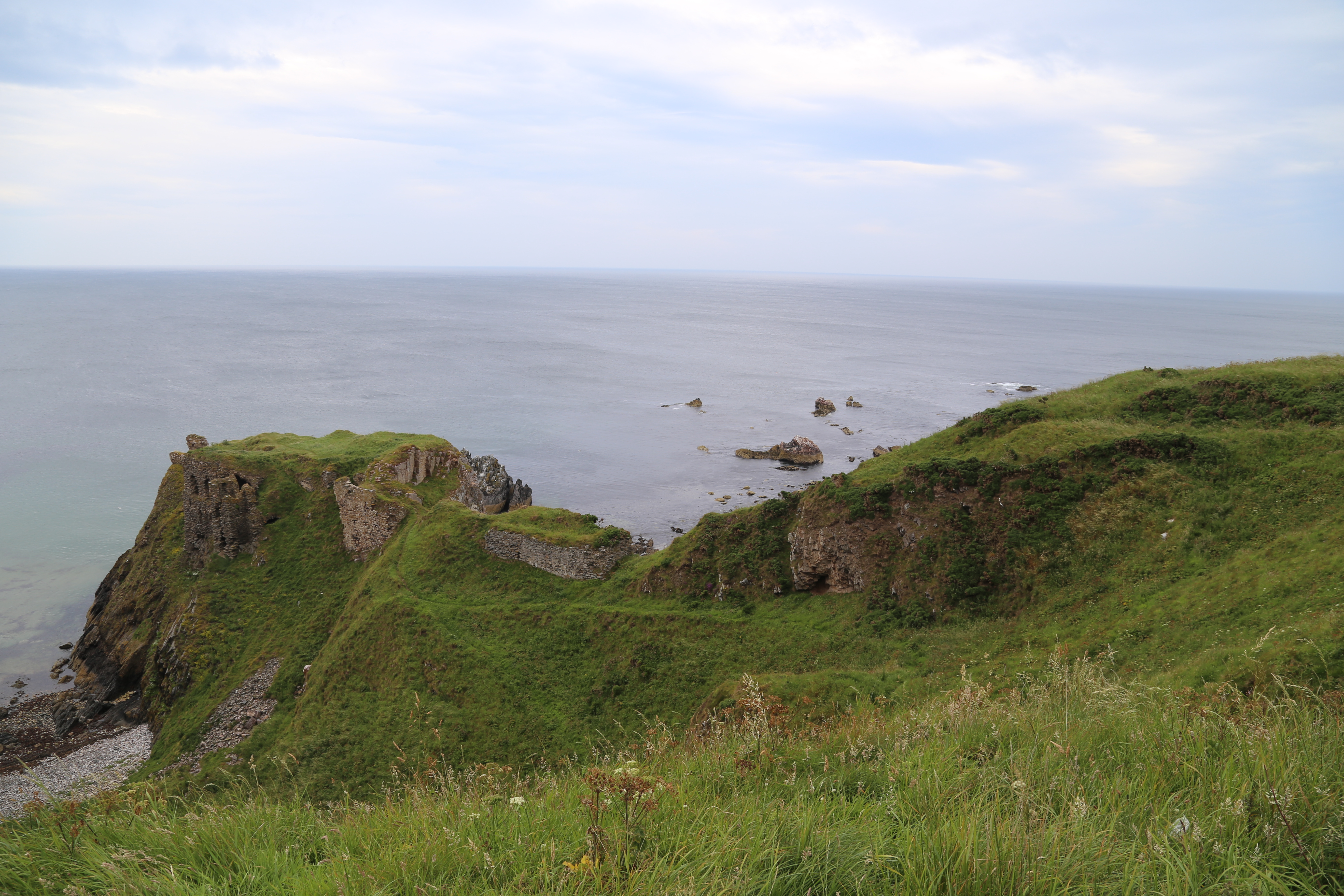 2014 Europe Trip Day 31 - Scotland (Findlater Castle, Huntly, Scottish Meat Pies, Huntly Castle, Huntly Missionary Flat, Searching For Davie McTavish's Grave, Dunnottar Castle, July 4th Treat: McDonalds & How To Train Your Dragon 2 Movie, Anstruther)