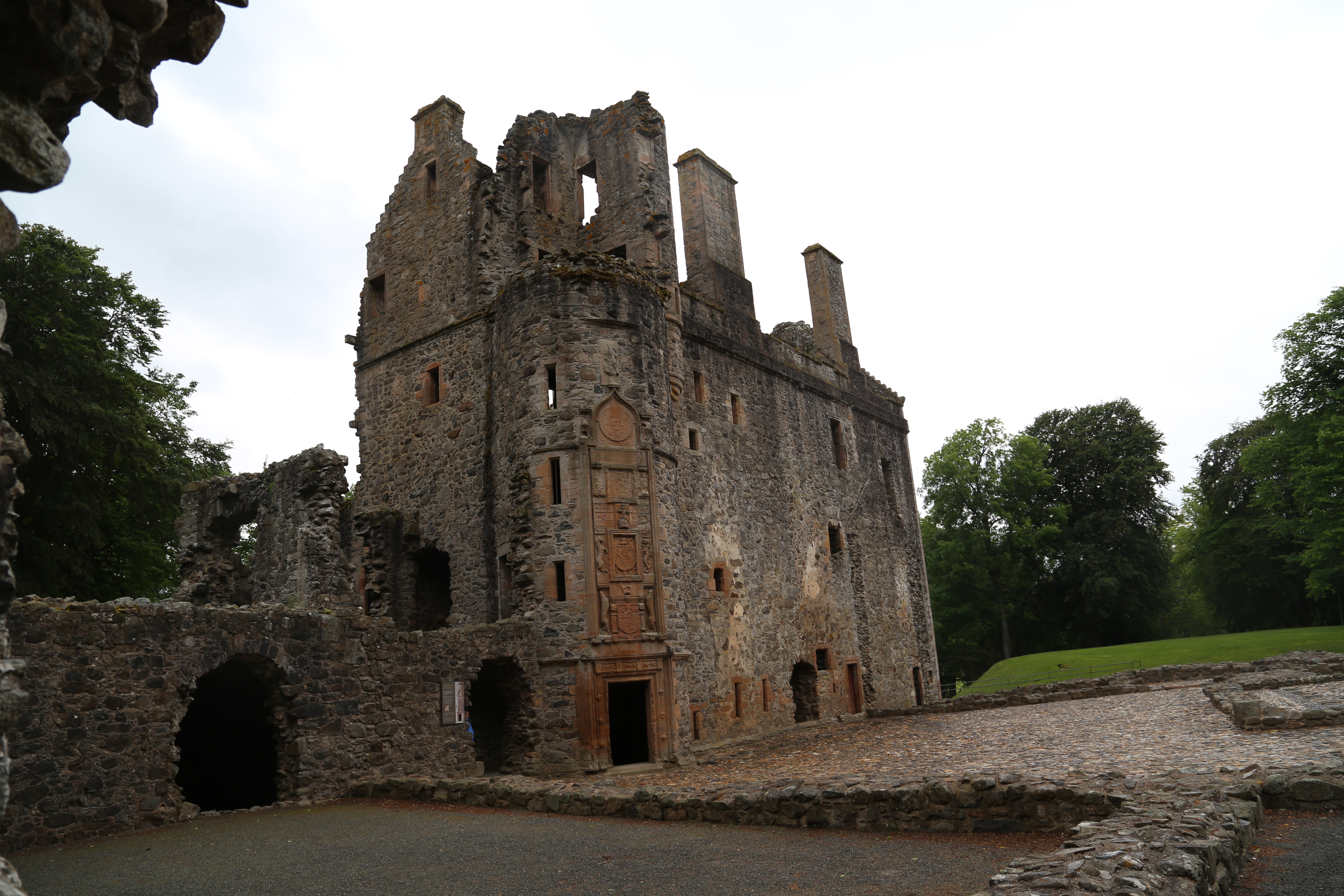 2014 Europe Trip Day 31 - Scotland (Findlater Castle, Huntly, Scottish Meat Pies, Huntly Castle, Huntly Missionary Flat, Searching For Davie McTavish's Grave, Dunnottar Castle, July 4th Treat: McDonalds & How To Train Your Dragon 2 Movie, Anstruther)