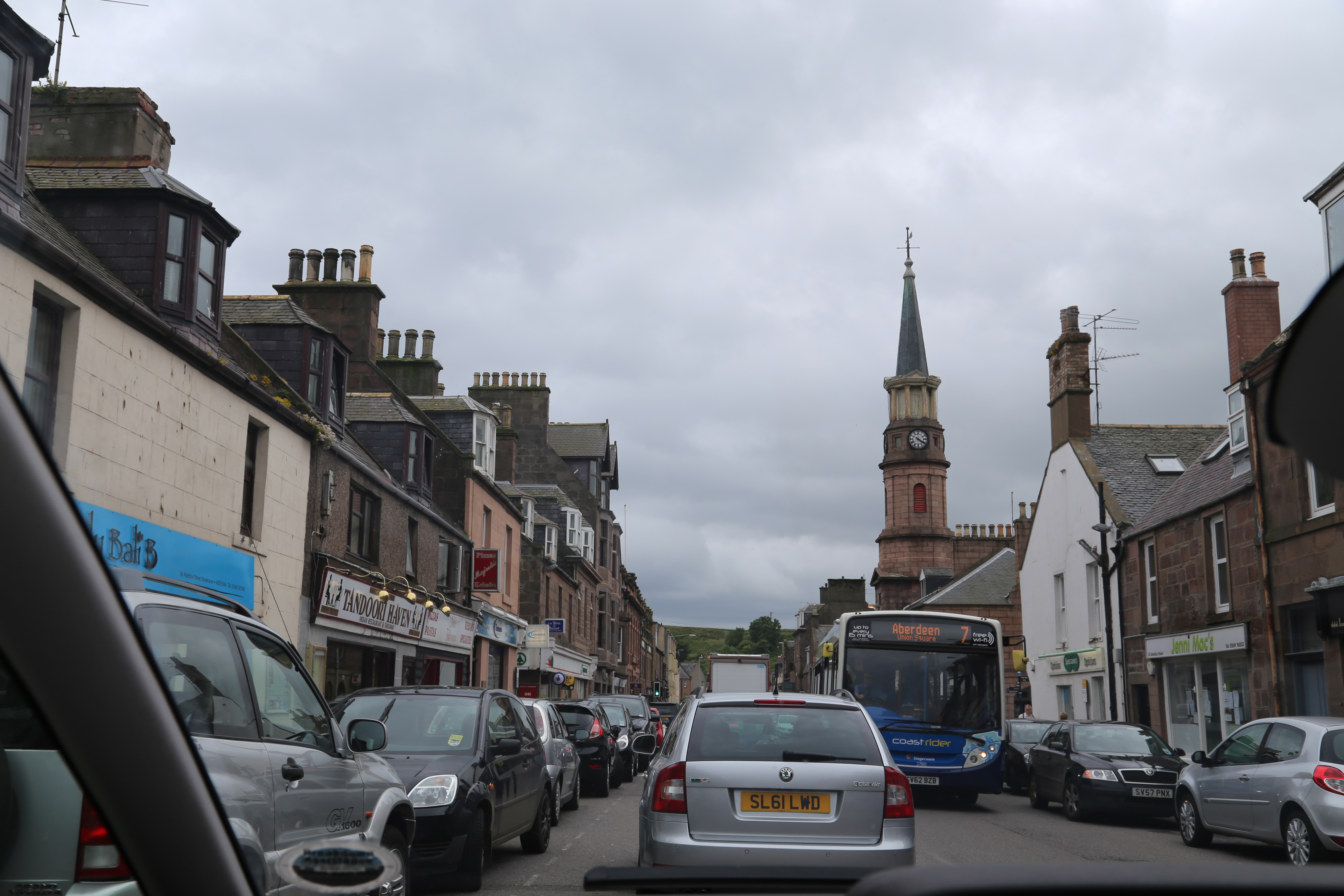 2014 Europe Trip Day 31 - Scotland (Findlater Castle, Huntly, Scottish Meat Pies, Huntly Castle, Huntly Missionary Flat, Searching For Davie McTavish's Grave, Dunnottar Castle, July 4th Treat: McDonalds & How To Train Your Dragon 2 Movie, Anstruther)