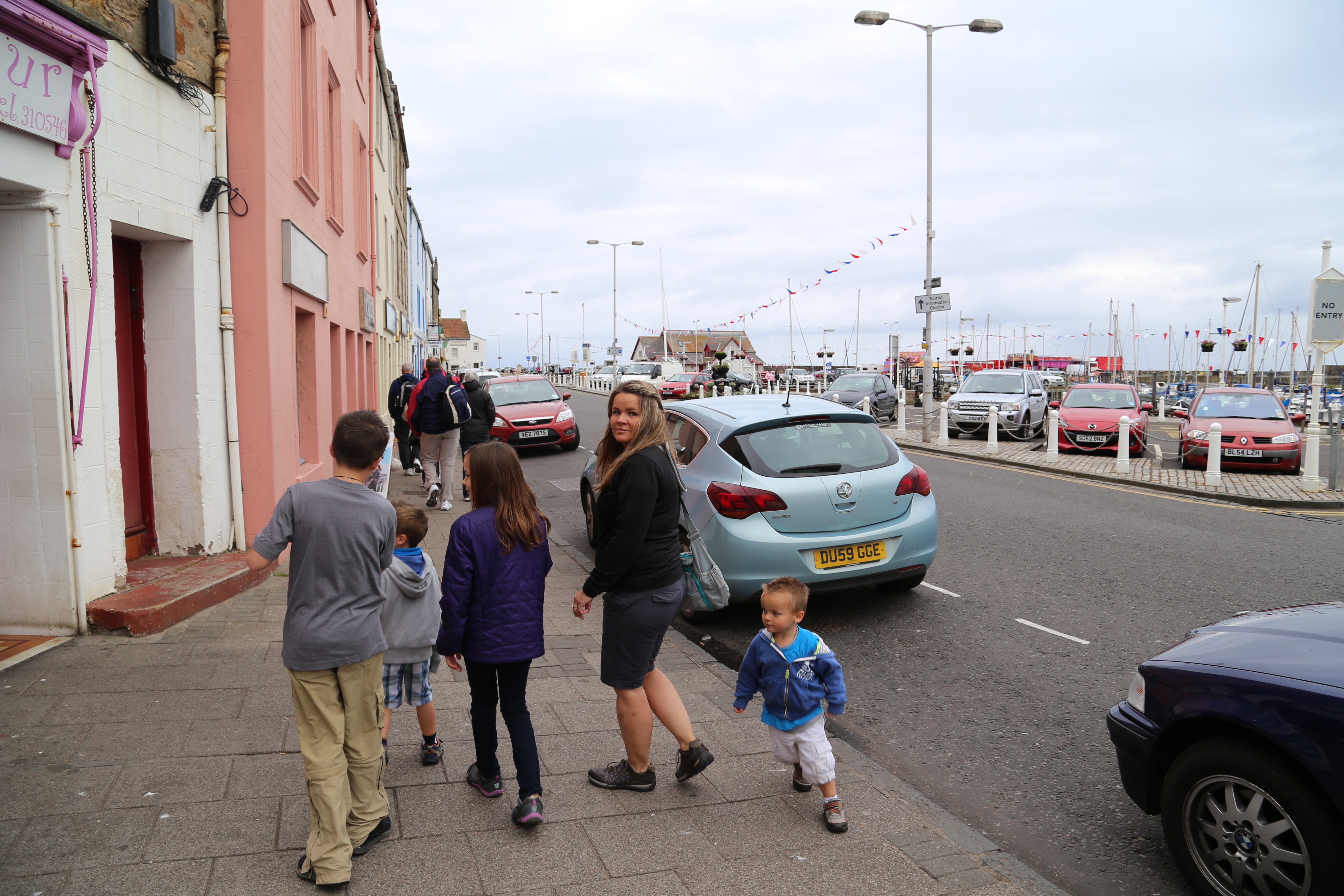 2014 Europe Trip Day 32 - Scotland (St. Andrews Castle & Cathedral, St. Andrews Links (World's 1st Golf Course), Dundee Missionary Flat, Dundee Law, Thornton Highland Games, Anstruther Fish Bar (Best Fish & Chips in Scotland), Anstruther Harbour)