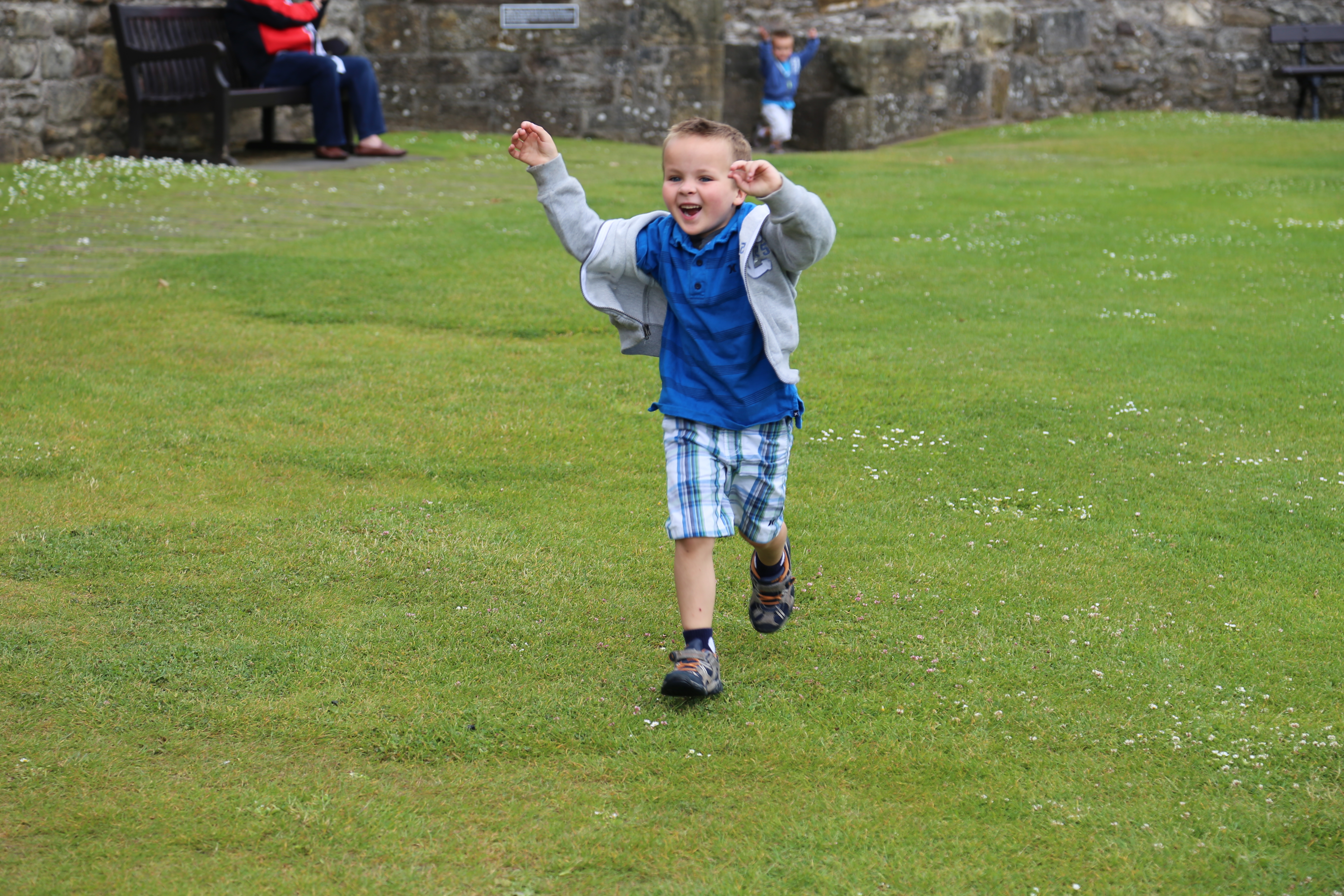 2014 Europe Trip Day 32 - Scotland (St. Andrews Castle & Cathedral, St. Andrews Links (World's 1st Golf Course), Dundee Missionary Flat, Dundee Law, Thornton Highland Games, Anstruther Fish Bar (Best Fish & Chips in Scotland), Anstruther Harbour)