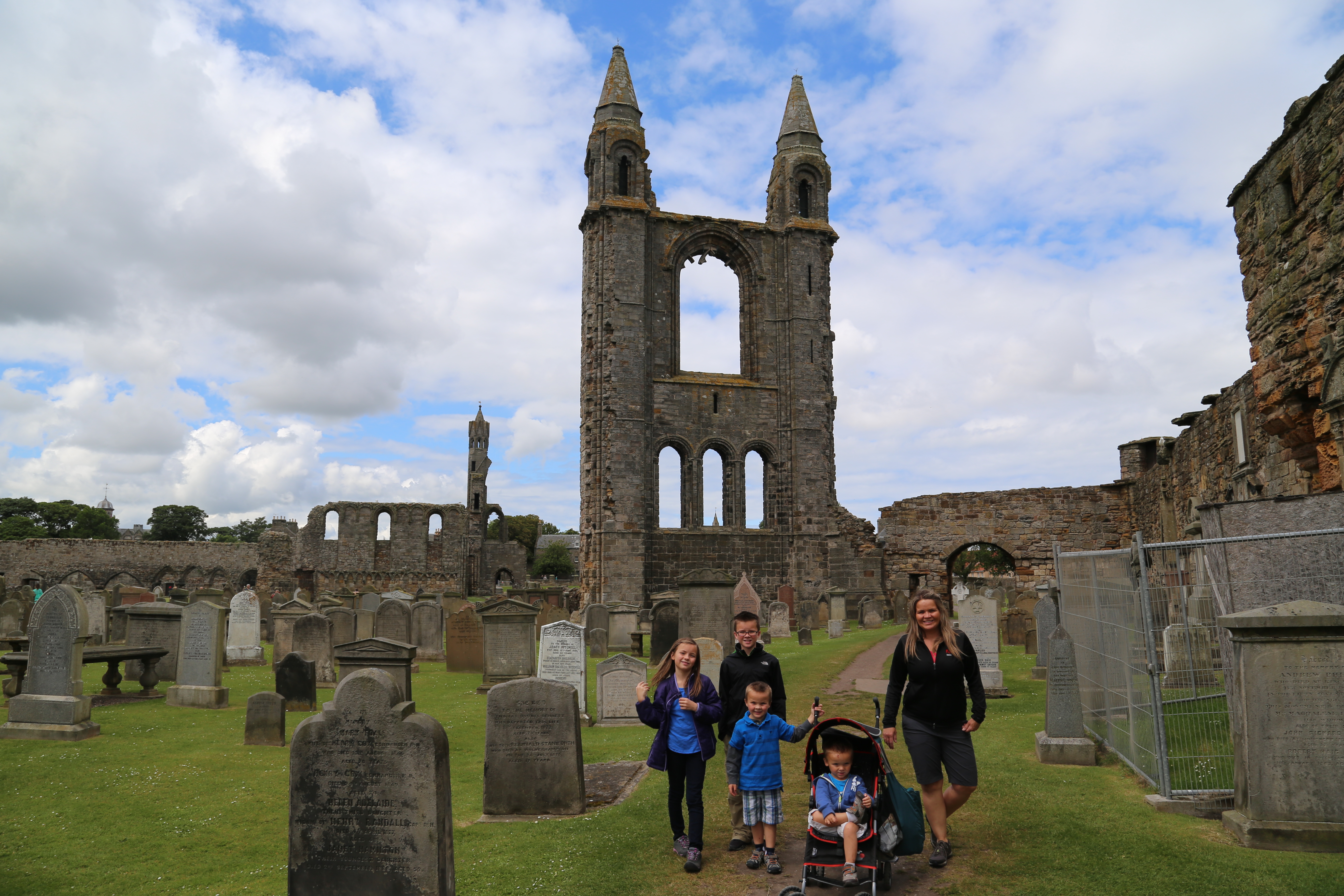 2014 Europe Trip Day 32 - Scotland (St. Andrews Castle & Cathedral, St. Andrews Links (World's 1st Golf Course), Dundee Missionary Flat, Dundee Law, Thornton Highland Games, Anstruther Fish Bar (Best Fish & Chips in Scotland), Anstruther Harbour)