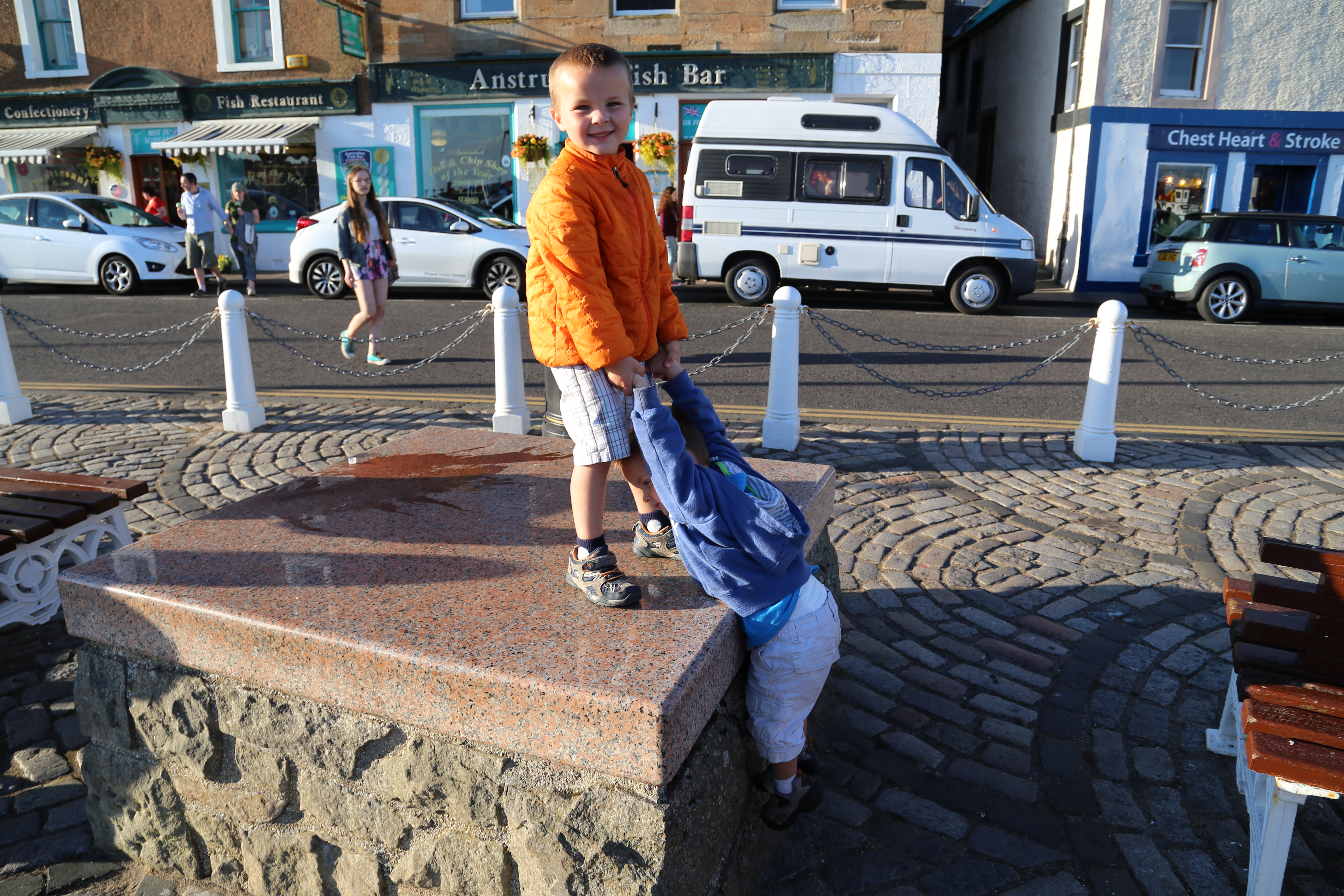 2014 Europe Trip Day 32 - Scotland (St. Andrews Castle & Cathedral, St. Andrews Links (World's 1st Golf Course), Dundee Missionary Flat, Dundee Law, Thornton Highland Games, Anstruther Fish Bar (Best Fish & Chips in Scotland), Anstruther Harbour)