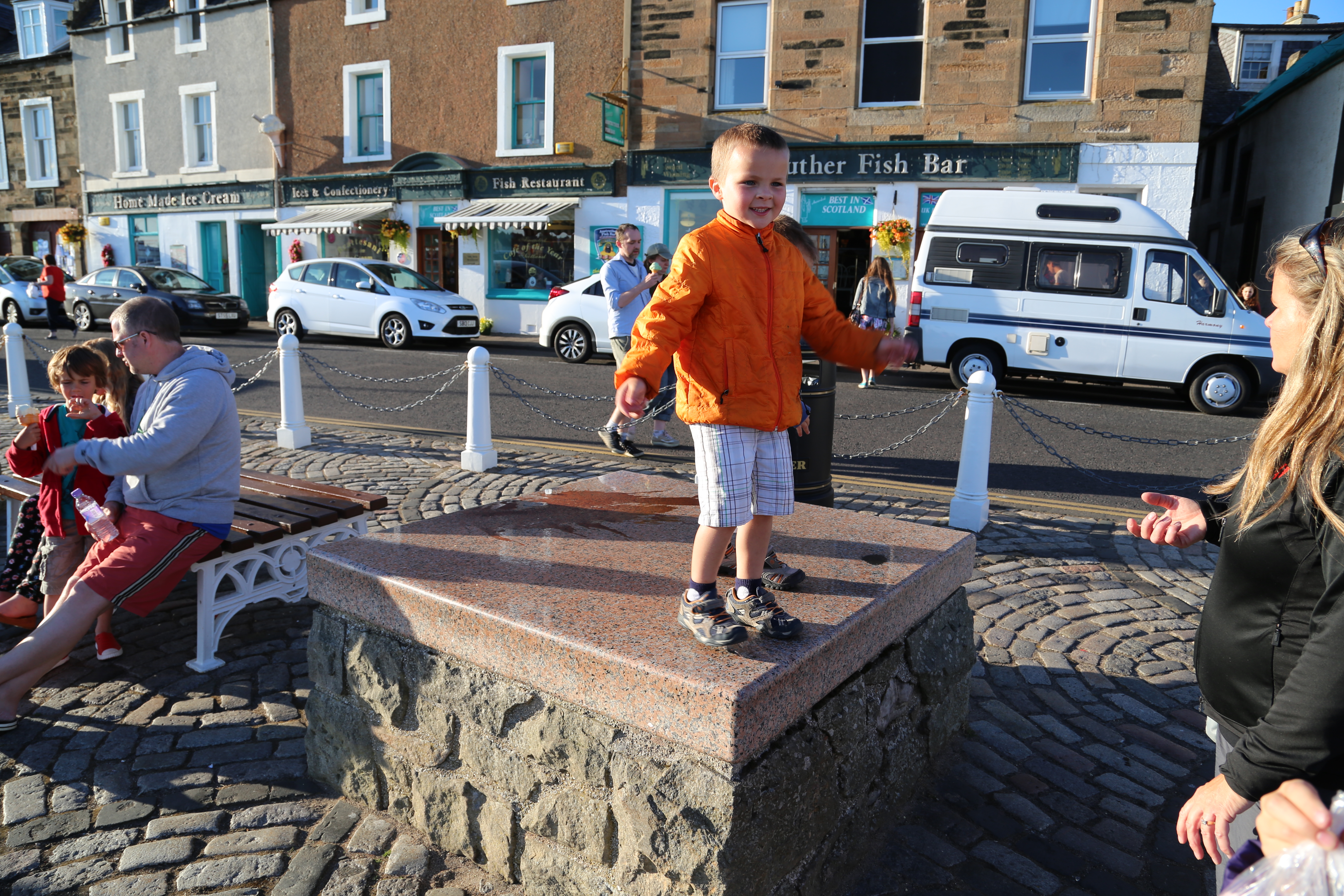 2014 Europe Trip Day 32 - Scotland (St. Andrews Castle & Cathedral, St. Andrews Links (World's 1st Golf Course), Dundee Missionary Flat, Dundee Law, Thornton Highland Games, Anstruther Fish Bar (Best Fish & Chips in Scotland), Anstruther Harbour)