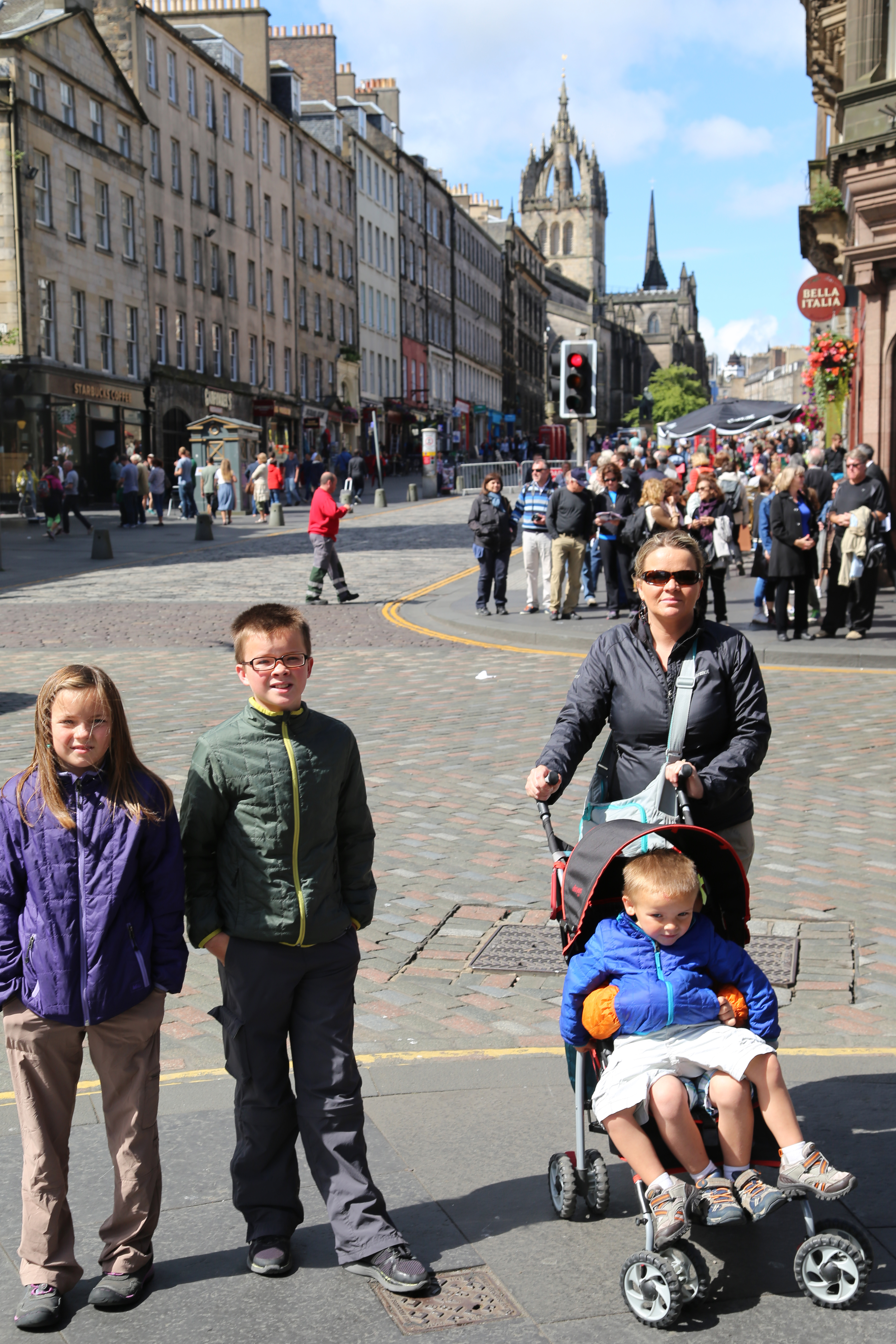 2014 Europe Trip Day 33 - Scotland (Edinburgh Street Buskers, High Street, Bagpipes, Edinburgh Castle, Camera Obscura & World of Illusions, St Giles' Cathedral, Indian Food, Scottish Thistle (National Flower), Scott Monument, Princes Street, Calton Hill)