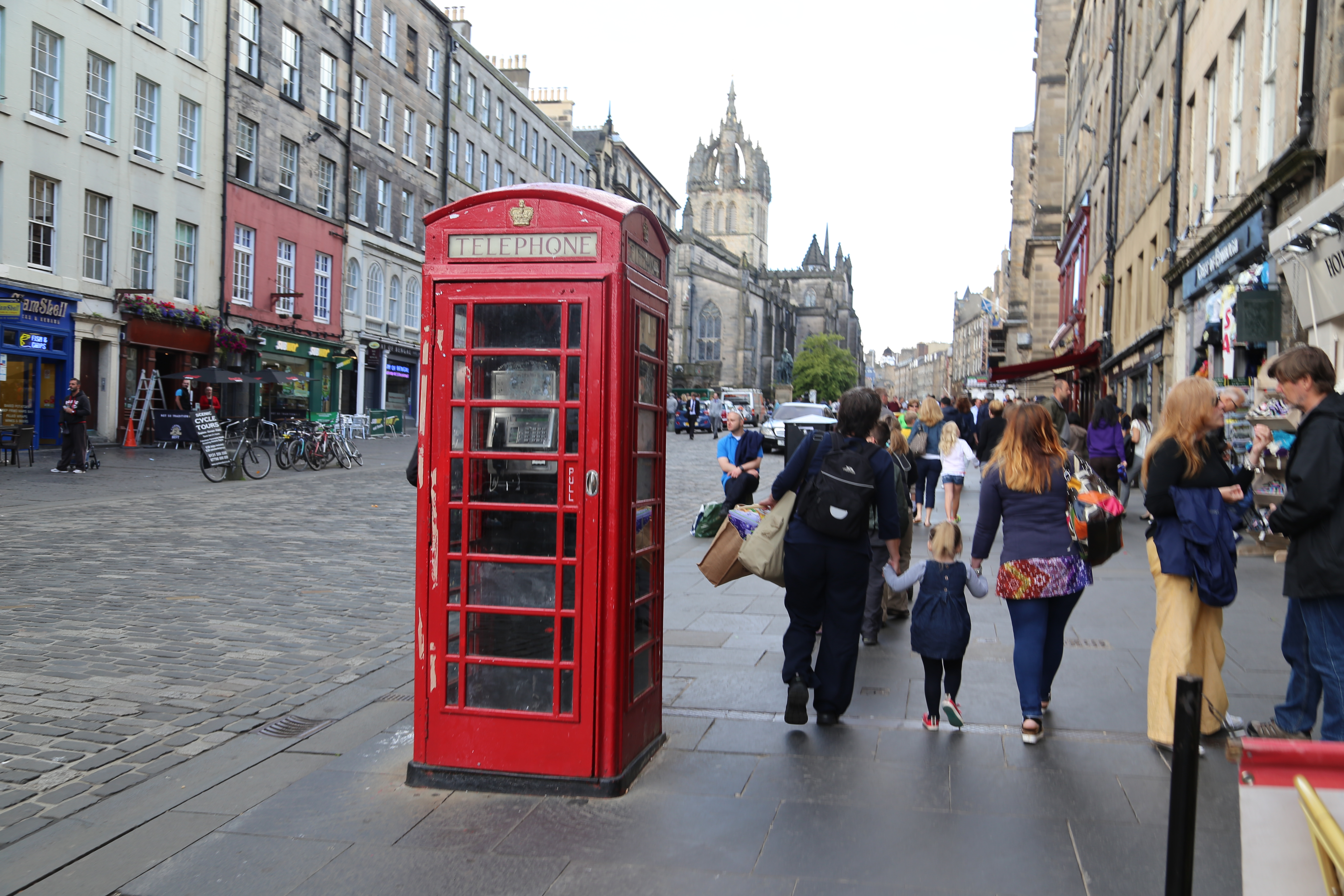 2014 Europe Trip Day 33 - Scotland (Edinburgh Street Buskers, High Street, Bagpipes, Edinburgh Castle, Camera Obscura & World of Illusions, St Giles' Cathedral, Indian Food, Scottish Thistle (National Flower), Scott Monument, Princes Street, Calton Hill)