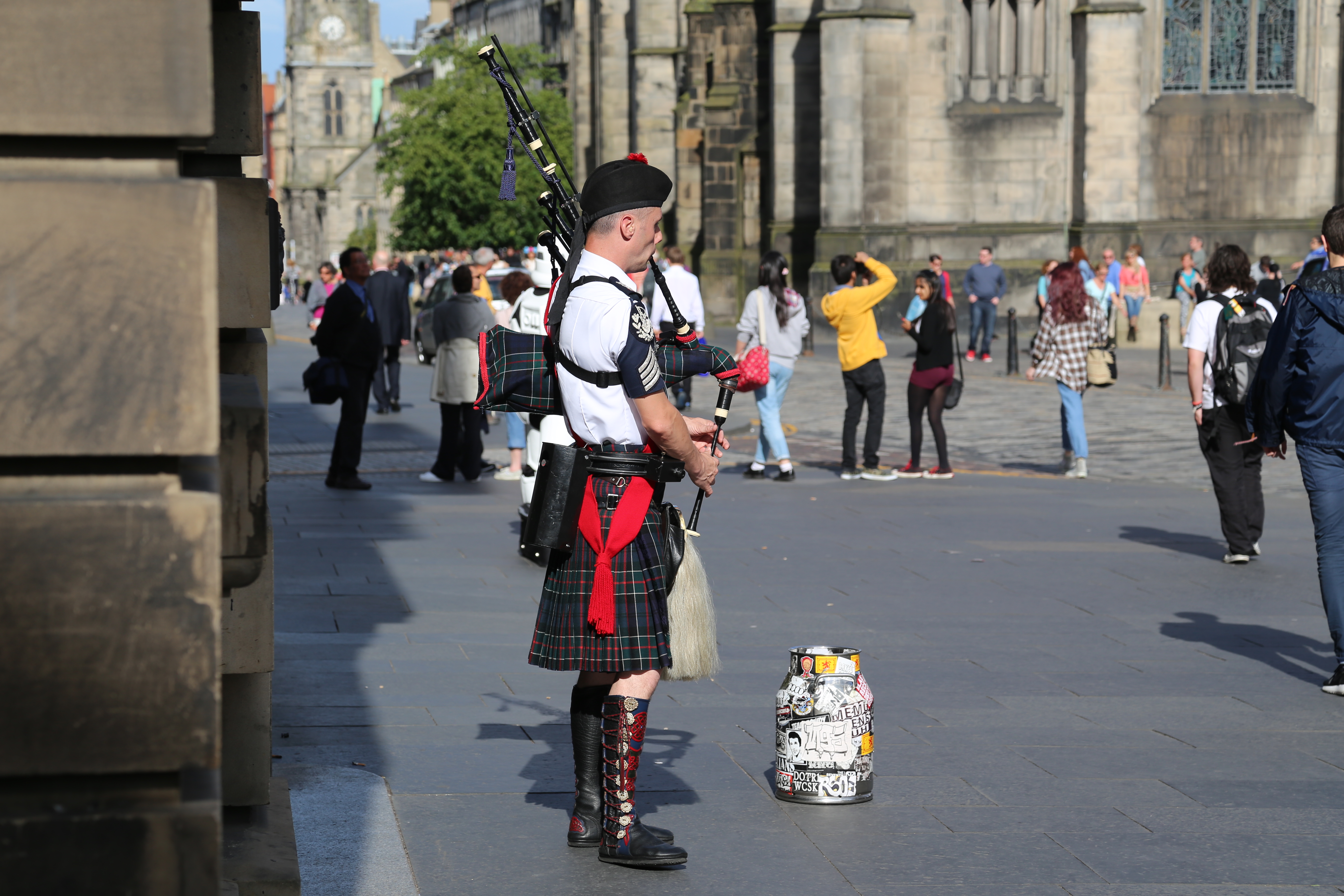 2014 Europe Trip Day 33 - Scotland (Edinburgh Street Buskers, High Street, Bagpipes, Edinburgh Castle, Camera Obscura & World of Illusions, St Giles' Cathedral, Indian Food, Scottish Thistle (National Flower), Scott Monument, Princes Street, Calton Hill)