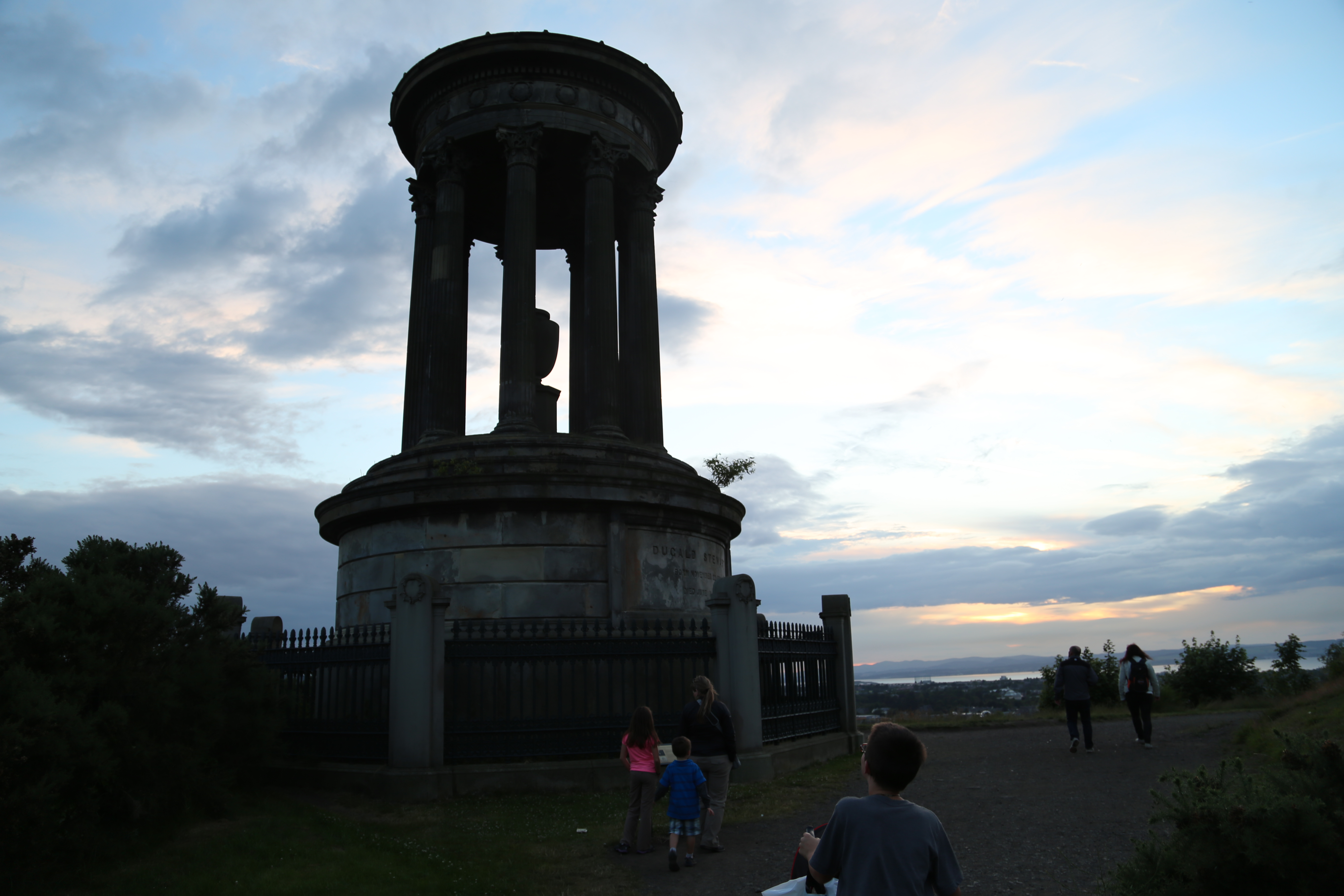 2014 Europe Trip Day 33 - Scotland (Edinburgh Street Buskers, High Street, Bagpipes, Edinburgh Castle, Camera Obscura & World of Illusions, St Giles' Cathedral, Indian Food, Scottish Thistle (National Flower), Scott Monument, Princes Street, Calton Hill)