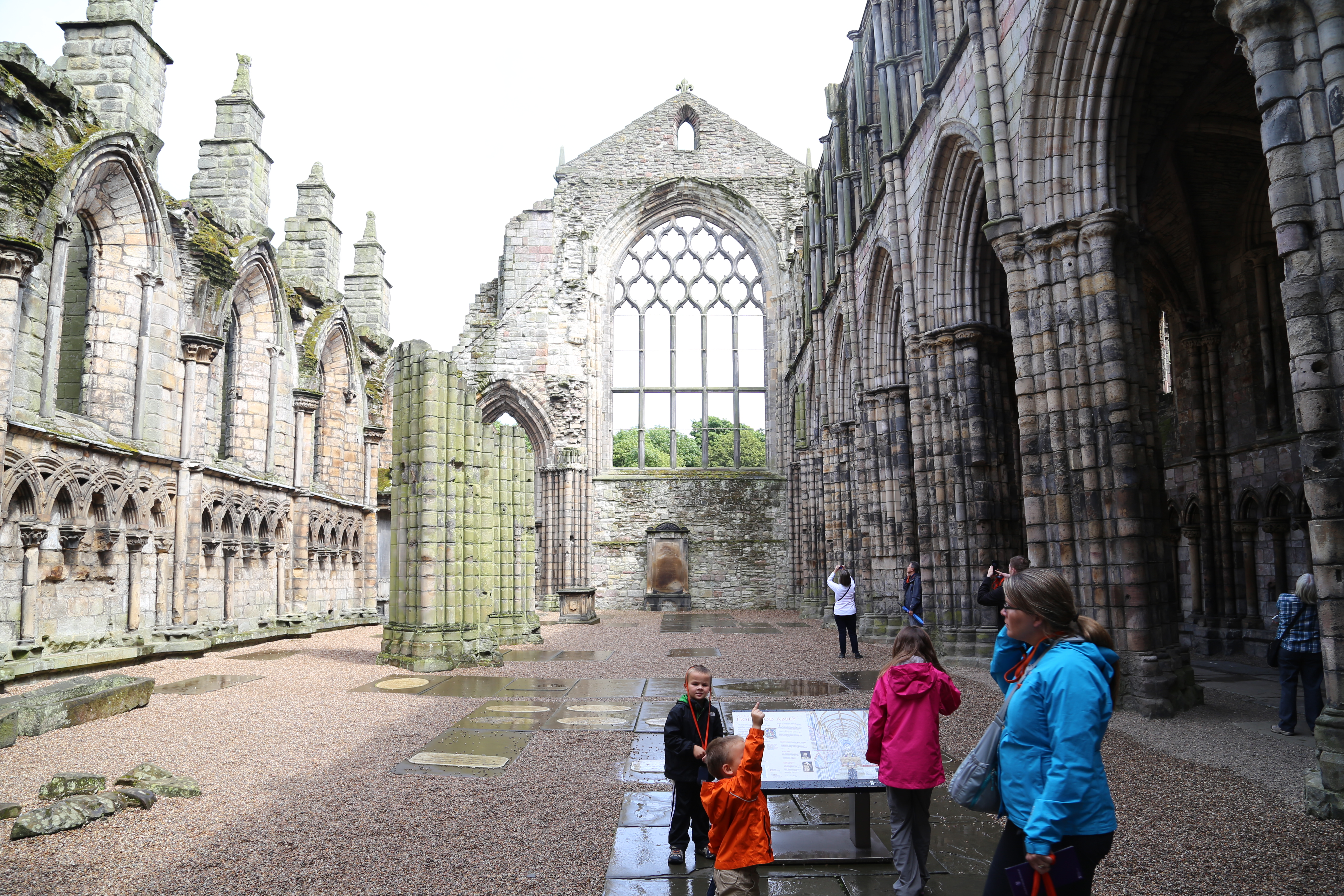 2014 Europe Trip Day 34 - Scotland (Edinburgh, The Royal Mile, Scottish Rain Spitting, Palace of Holyroodhouse (The Queen's Residence in Scotland), Whitfield Chapel (Duddingston Kirk), Duddingston Loch, Double Decker Bus, Mission Home, Half Pizza & Chips)