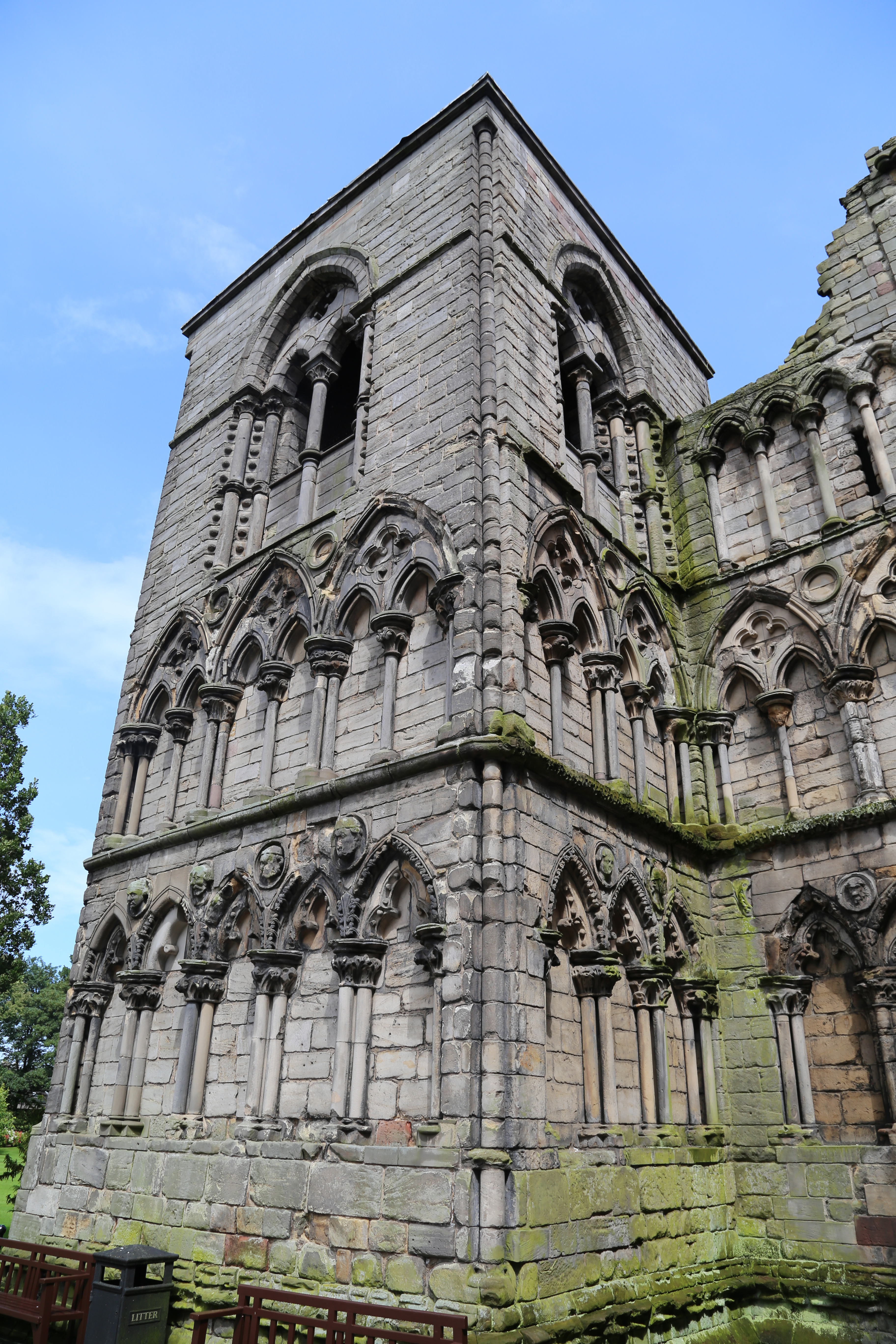 2014 Europe Trip Day 34 - Scotland (Edinburgh, The Royal Mile, Scottish Rain Spitting, Palace of Holyroodhouse (The Queen's Residence in Scotland), Whitfield Chapel (Duddingston Kirk), Duddingston Loch, Double Decker Bus, Mission Home, Half Pizza & Chips)