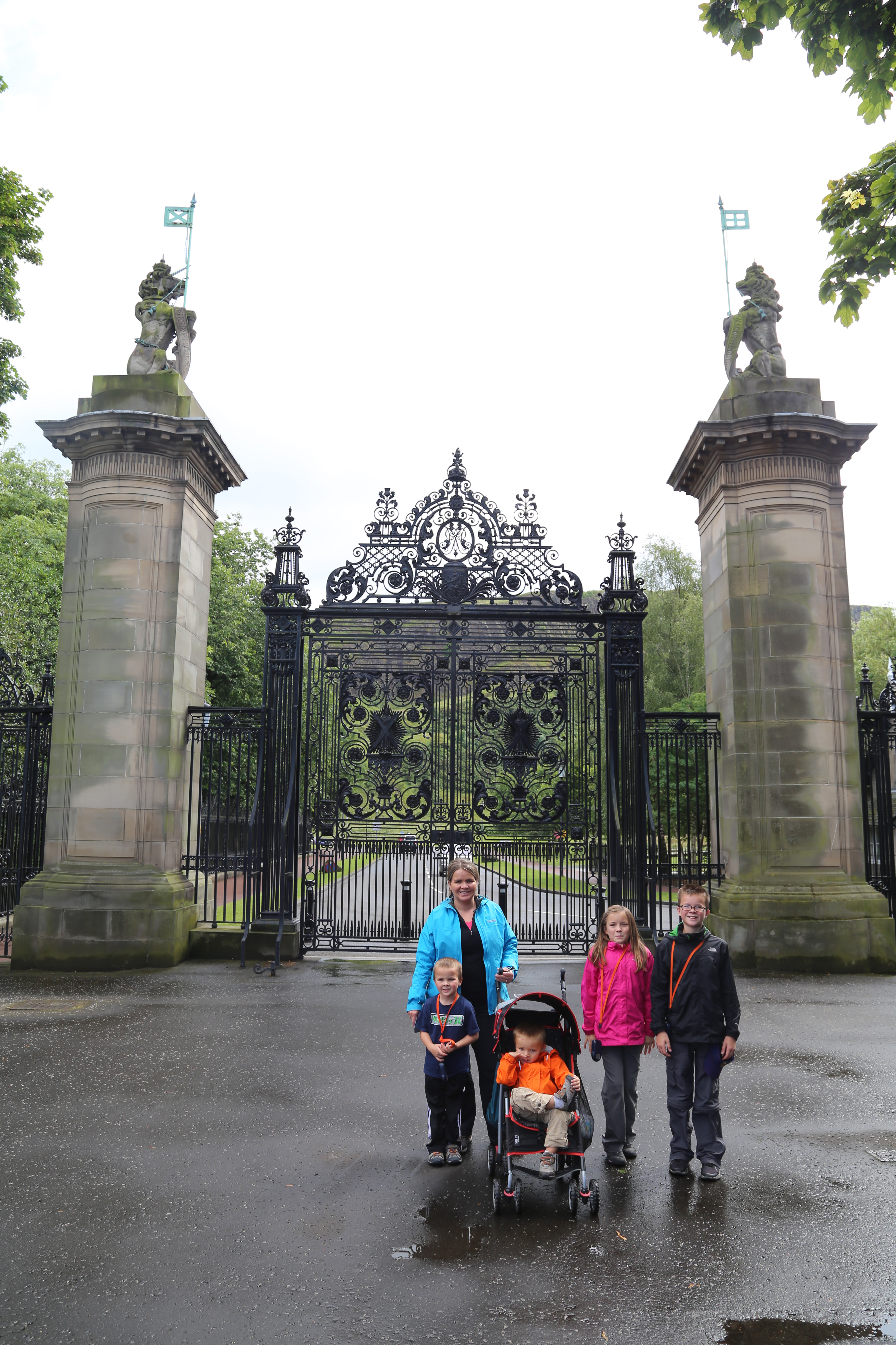 2014 Europe Trip Day 34 - Scotland (Edinburgh, The Royal Mile, Scottish Rain Spitting, Palace of Holyroodhouse (The Queen's Residence in Scotland), Whitfield Chapel (Duddingston Kirk), Duddingston Loch, Double Decker Bus, Mission Home, Half Pizza & Chips)