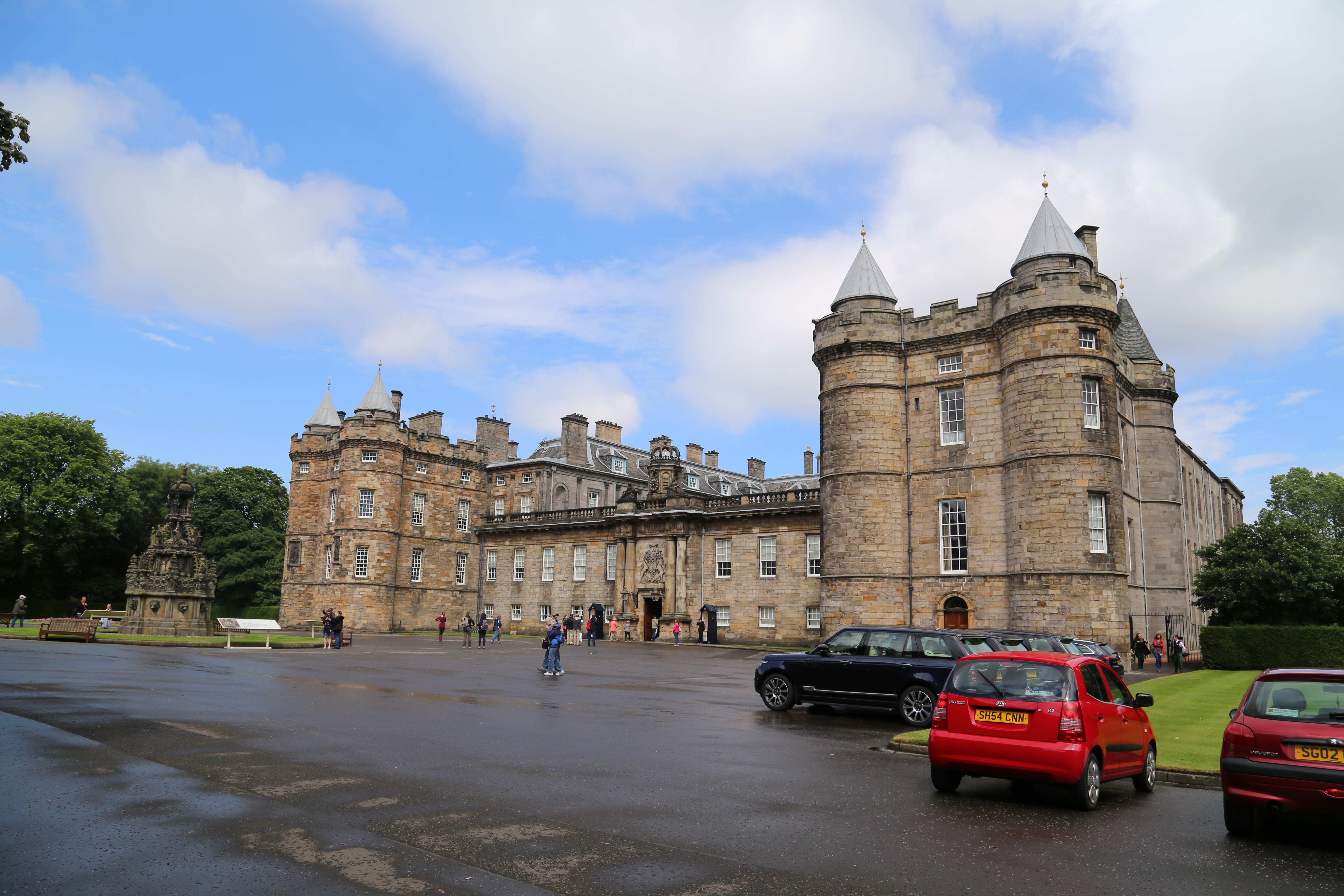 2014 Europe Trip Day 34 - Scotland (Edinburgh, The Royal Mile, Scottish Rain Spitting, Palace of Holyroodhouse (The Queen's Residence in Scotland), Whitfield Chapel (Duddingston Kirk), Duddingston Loch, Double Decker Bus, Mission Home, Half Pizza & Chips)