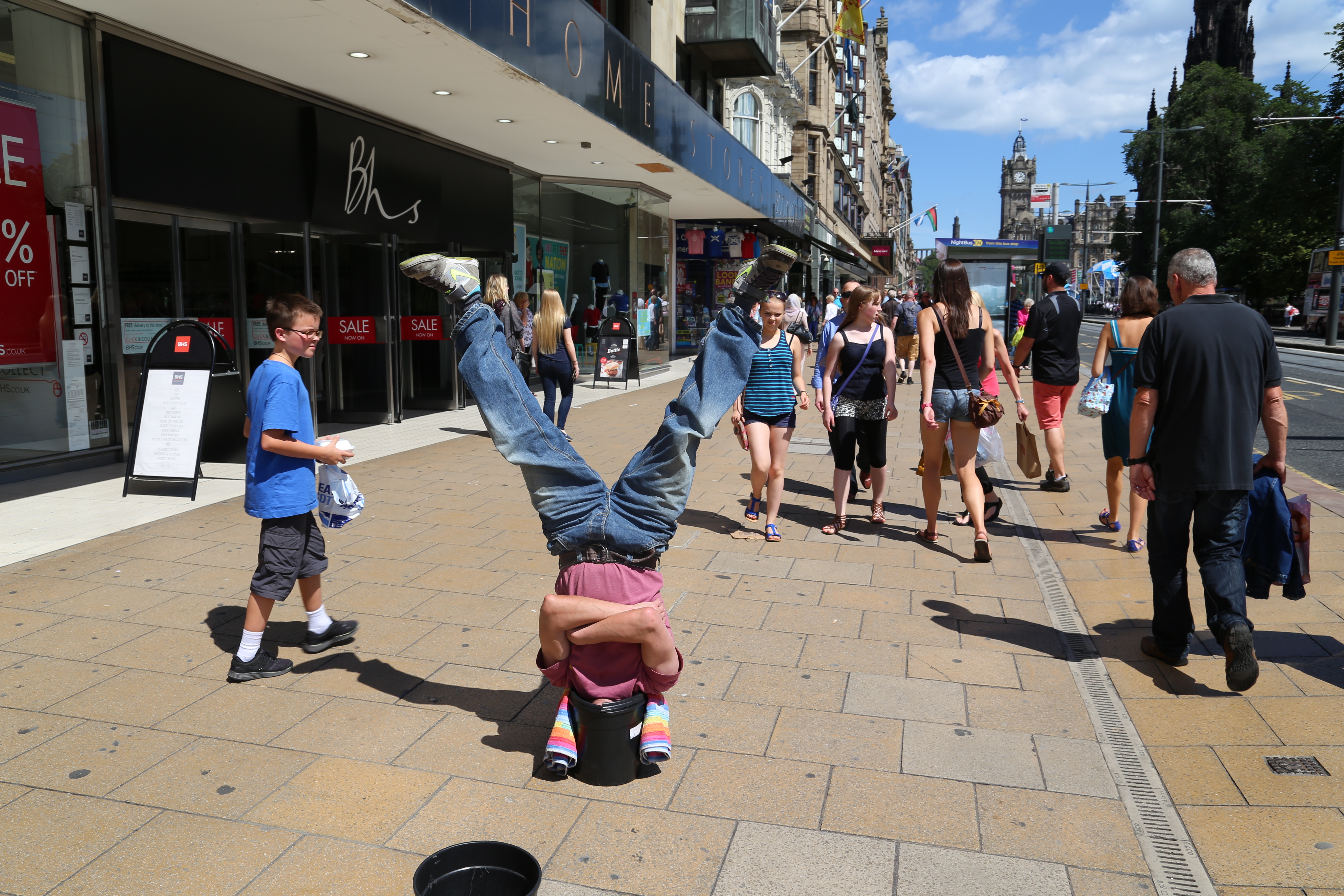 2014 Europe Trip Day 36 - Scotland (Edinburgh Princes Street, See You Jimmy Hat, Custard Donut, Bagpipes, Deep Fried Mars Bar, Irn Bru, Edinburgh Trams, Flight to Shannon, Ireland, More Punky Toys!!)