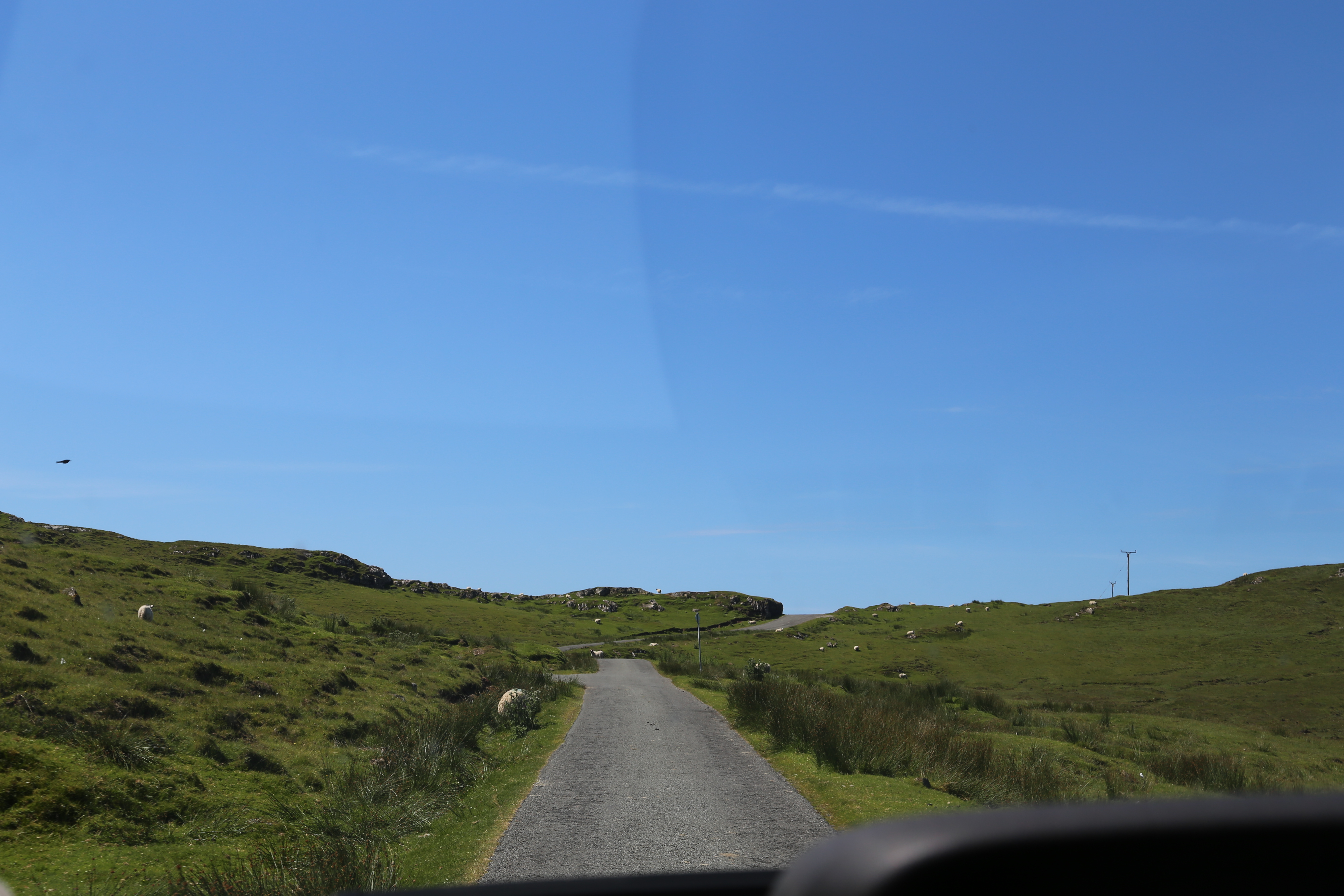 2014 Europe Trip Day 28 - Scotland (Isle of Skye, Portree, Full Scottish Breakfast, Dun Beag Broch, Highland Sheep, Thistle, Red Telephone Box, Neist Point Lighthouse, Dunvegan Castle, Uig-Tarbert Ferry, Outer Hebrides, Isle of Harris, Losgaintir Beach)