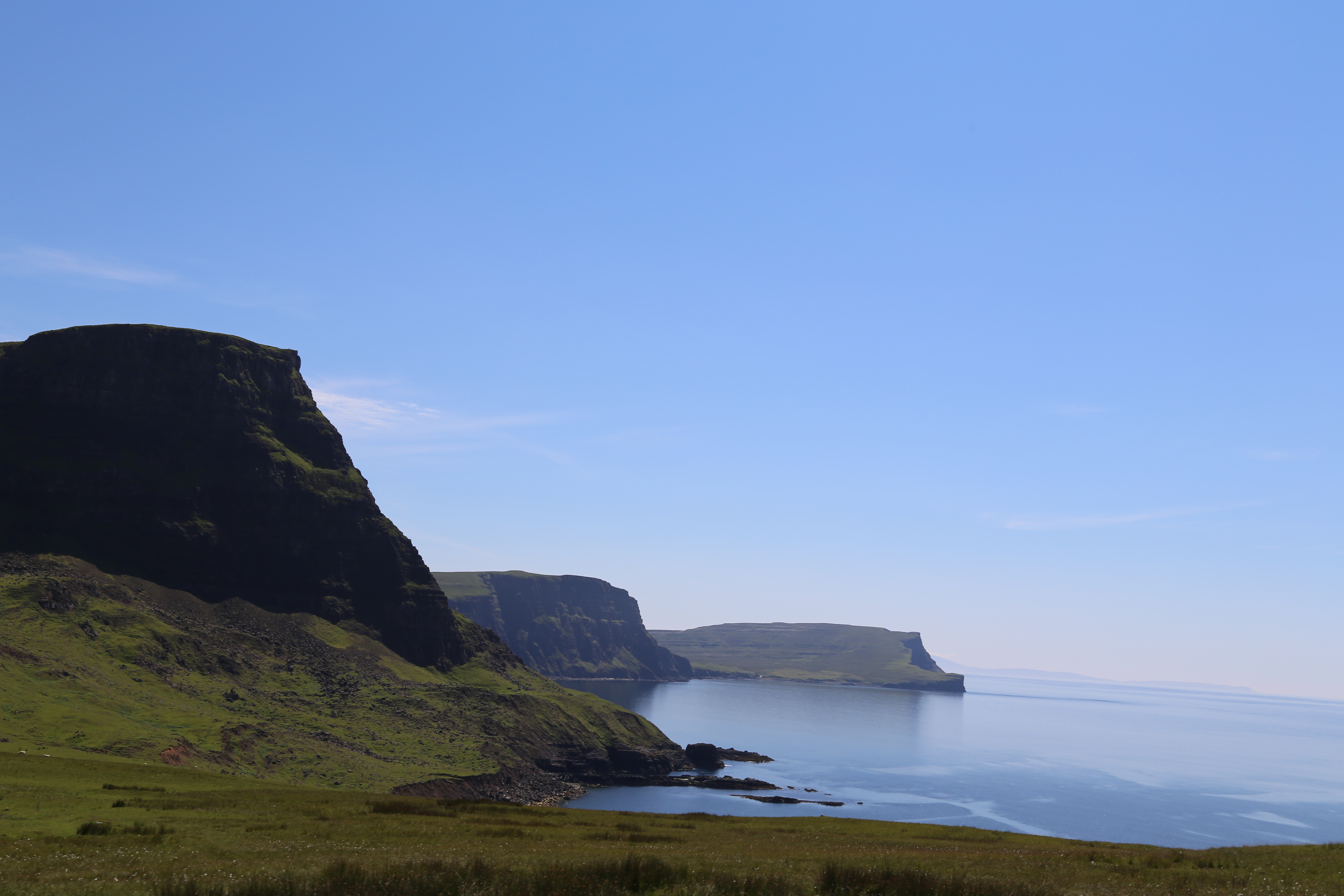 2014 Europe Trip Day 28 - Scotland (Isle of Skye, Portree, Full Scottish Breakfast, Dun Beag Broch, Highland Sheep, Thistle, Red Telephone Box, Neist Point Lighthouse, Dunvegan Castle, Uig-Tarbert Ferry, Outer Hebrides, Isle of Harris, Losgaintir Beach)