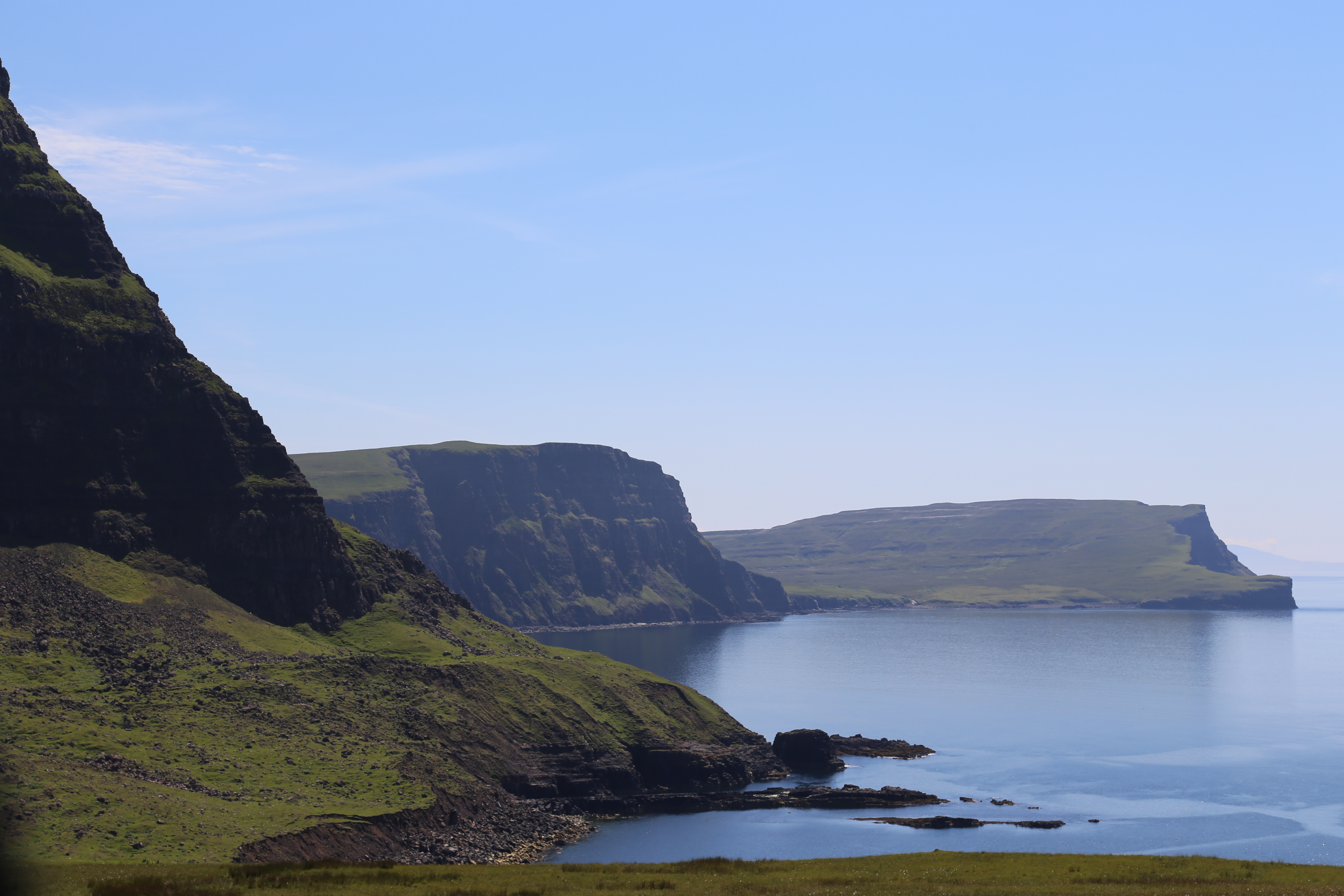 2014 Europe Trip Day 28 - Scotland (Isle of Skye, Portree, Full Scottish Breakfast, Dun Beag Broch, Highland Sheep, Thistle, Red Telephone Box, Neist Point Lighthouse, Dunvegan Castle, Uig-Tarbert Ferry, Outer Hebrides, Isle of Harris, Losgaintir Beach)