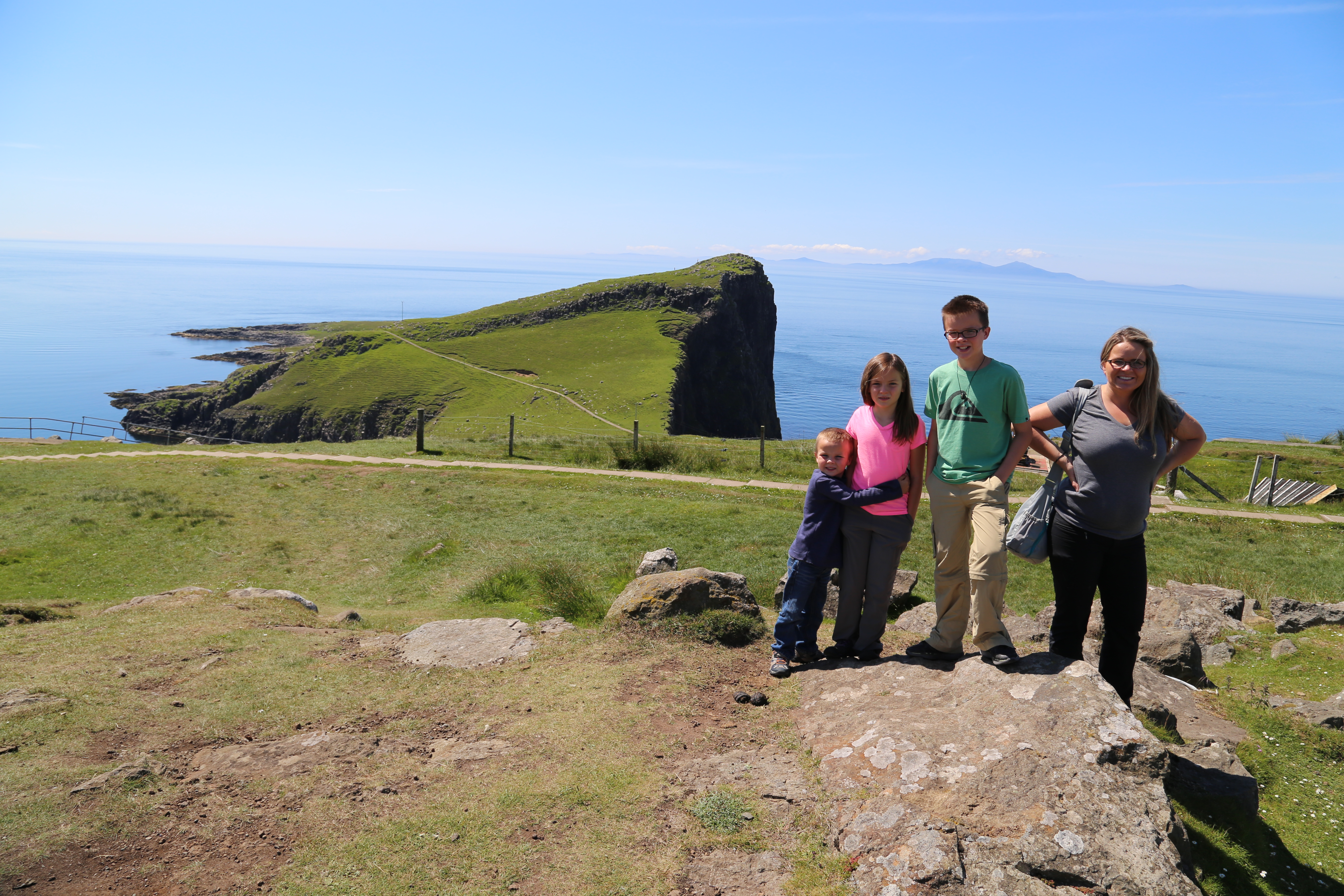 2014 Europe Trip Day 28 - Scotland (Isle of Skye, Portree, Full Scottish Breakfast, Dun Beag Broch, Highland Sheep, Thistle, Red Telephone Box, Neist Point Lighthouse, Dunvegan Castle, Uig-Tarbert Ferry, Outer Hebrides, Isle of Harris, Losgaintir Beach)