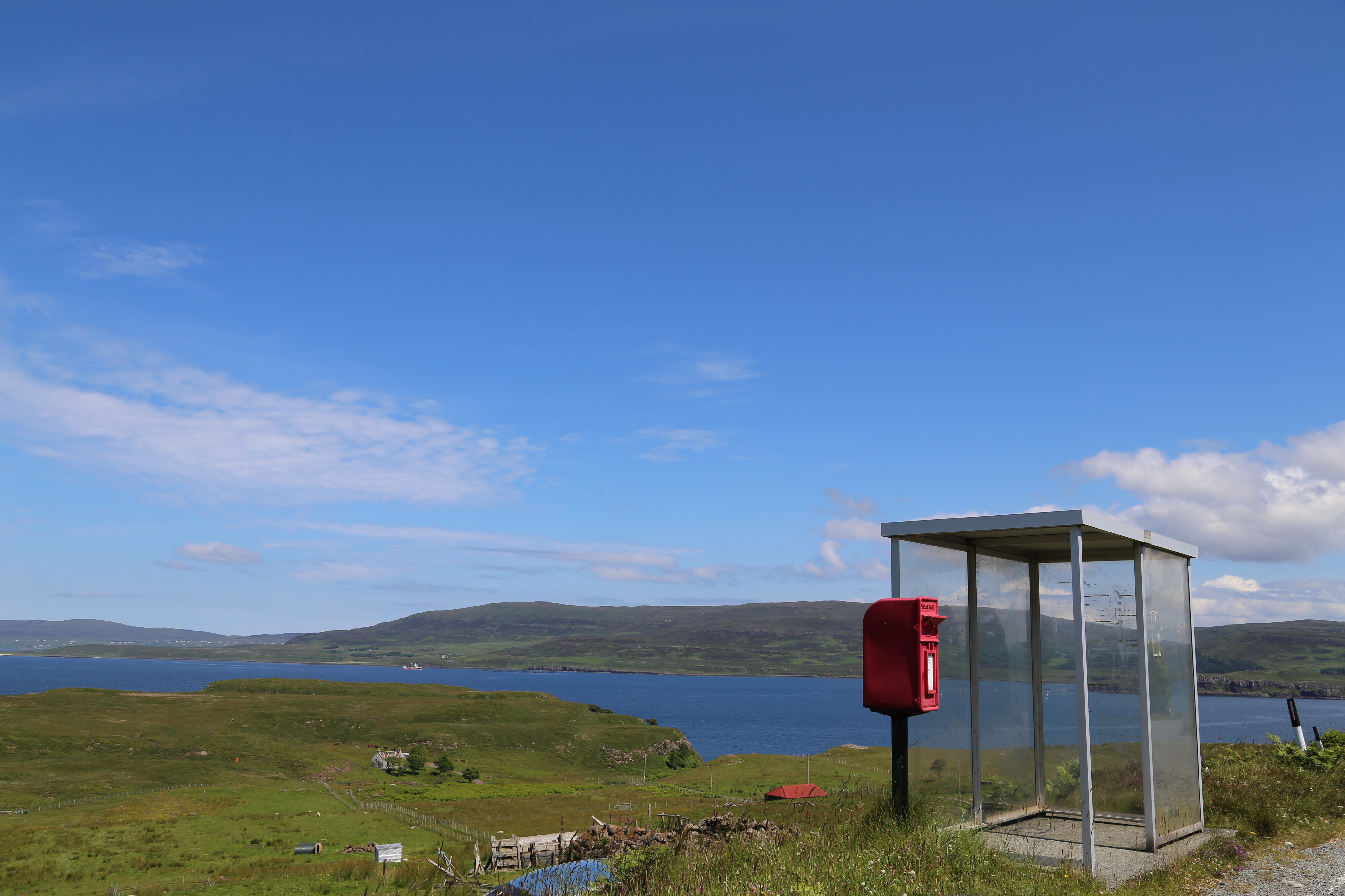 2014 Europe Trip Day 28 - Scotland (Isle of Skye, Portree, Full Scottish Breakfast, Dun Beag Broch, Highland Sheep, Thistle, Red Telephone Box, Neist Point Lighthouse, Dunvegan Castle, Uig-Tarbert Ferry, Outer Hebrides, Isle of Harris, Losgaintir Beach)
