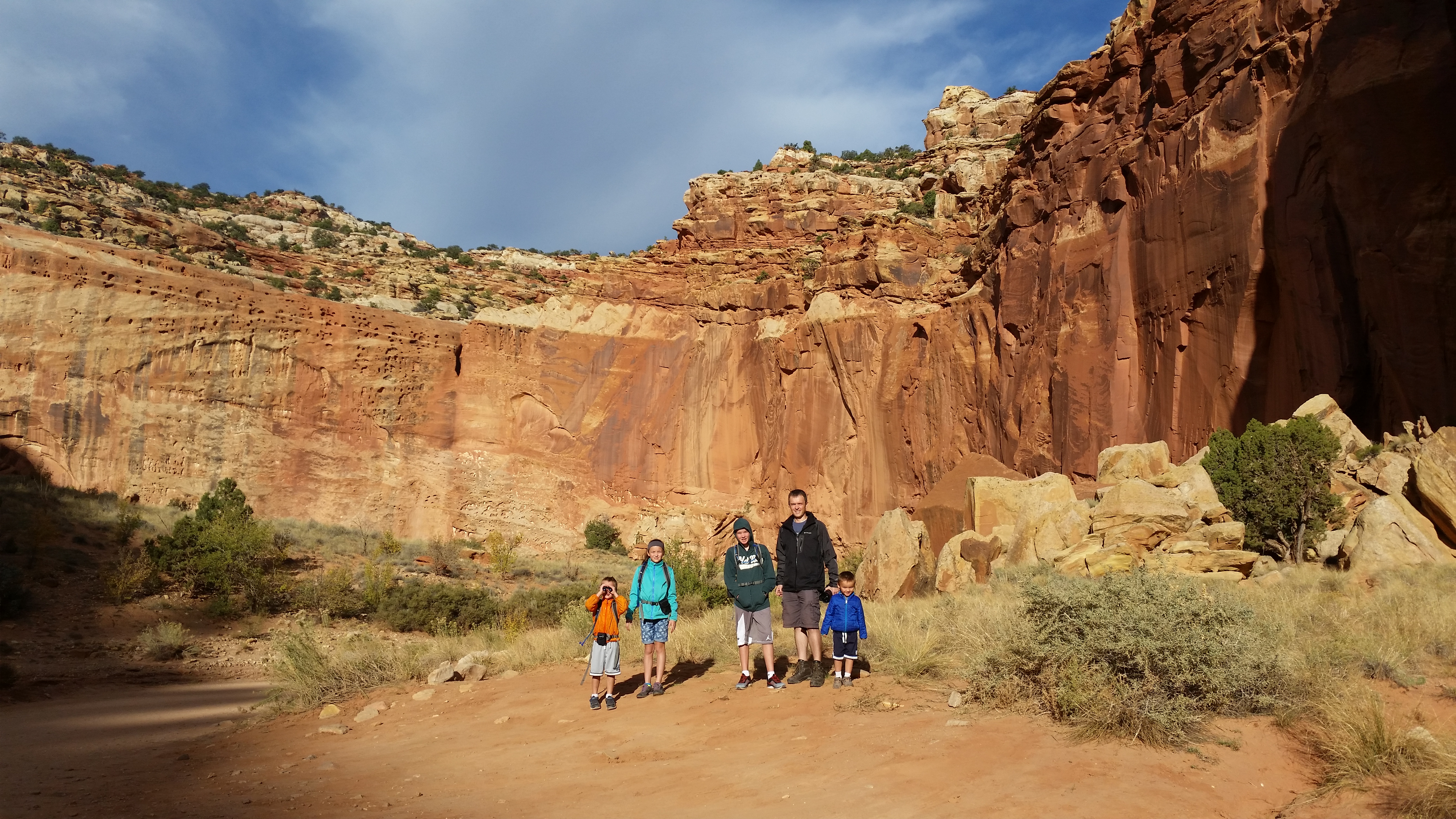 2015 Fall Break - Day 2 - Capitol Reef National Park (Grand Wash Narrows, Capitol Gorge (Petroglyphs, Narrows, Pioneer Register), Waterpocket Fold Drive (Notom-Bullfrog Road, Burr Trail Road), Hell's Backbone Grill (Boulder, Utah))