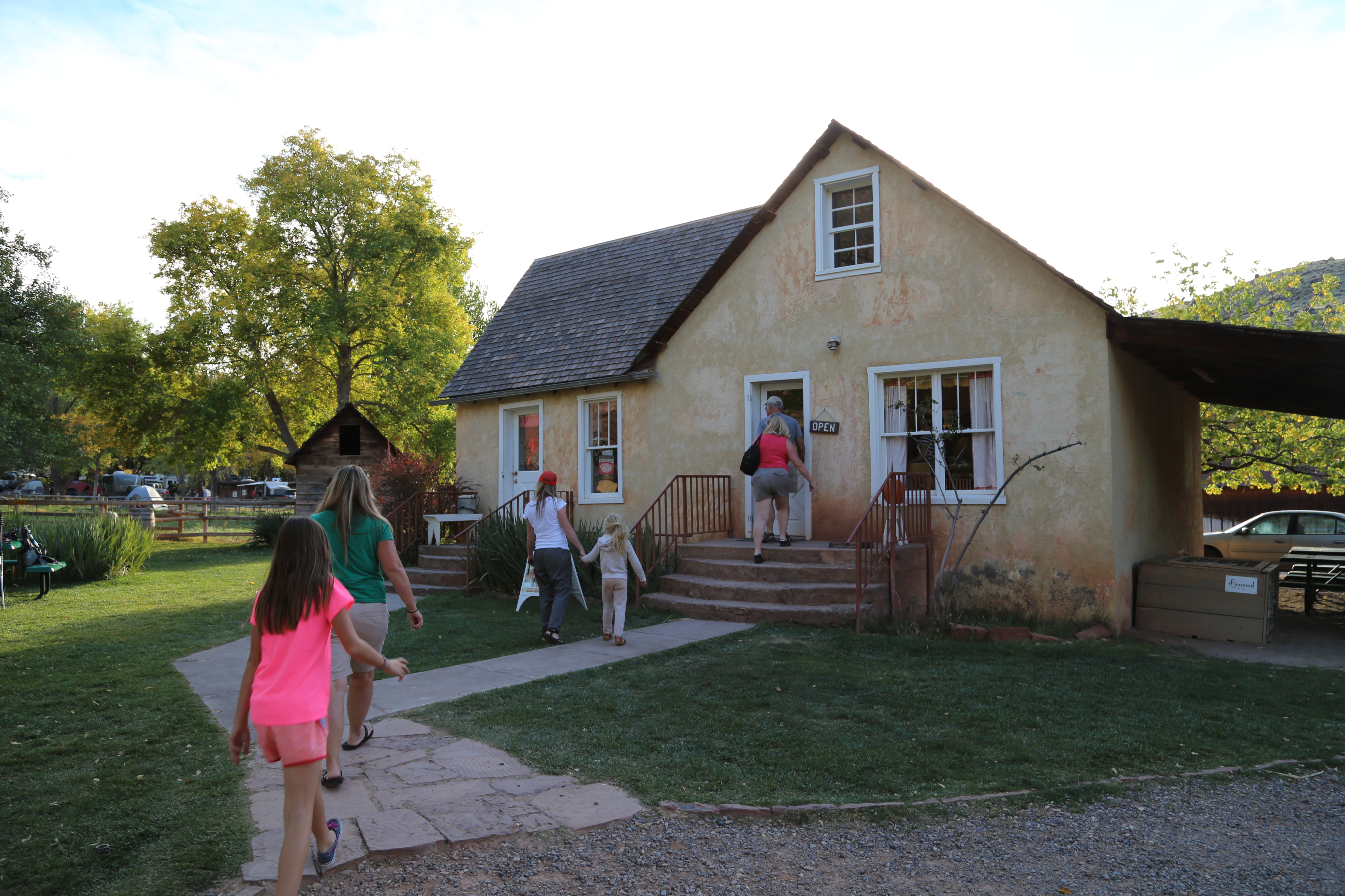 2015 Fall Break - Day 1 - Capitol Reef National Park (Fremont Petroglyphs, Fruita Historic Schoolhouse, Gifford House Pies, Indian in the Cupboard)