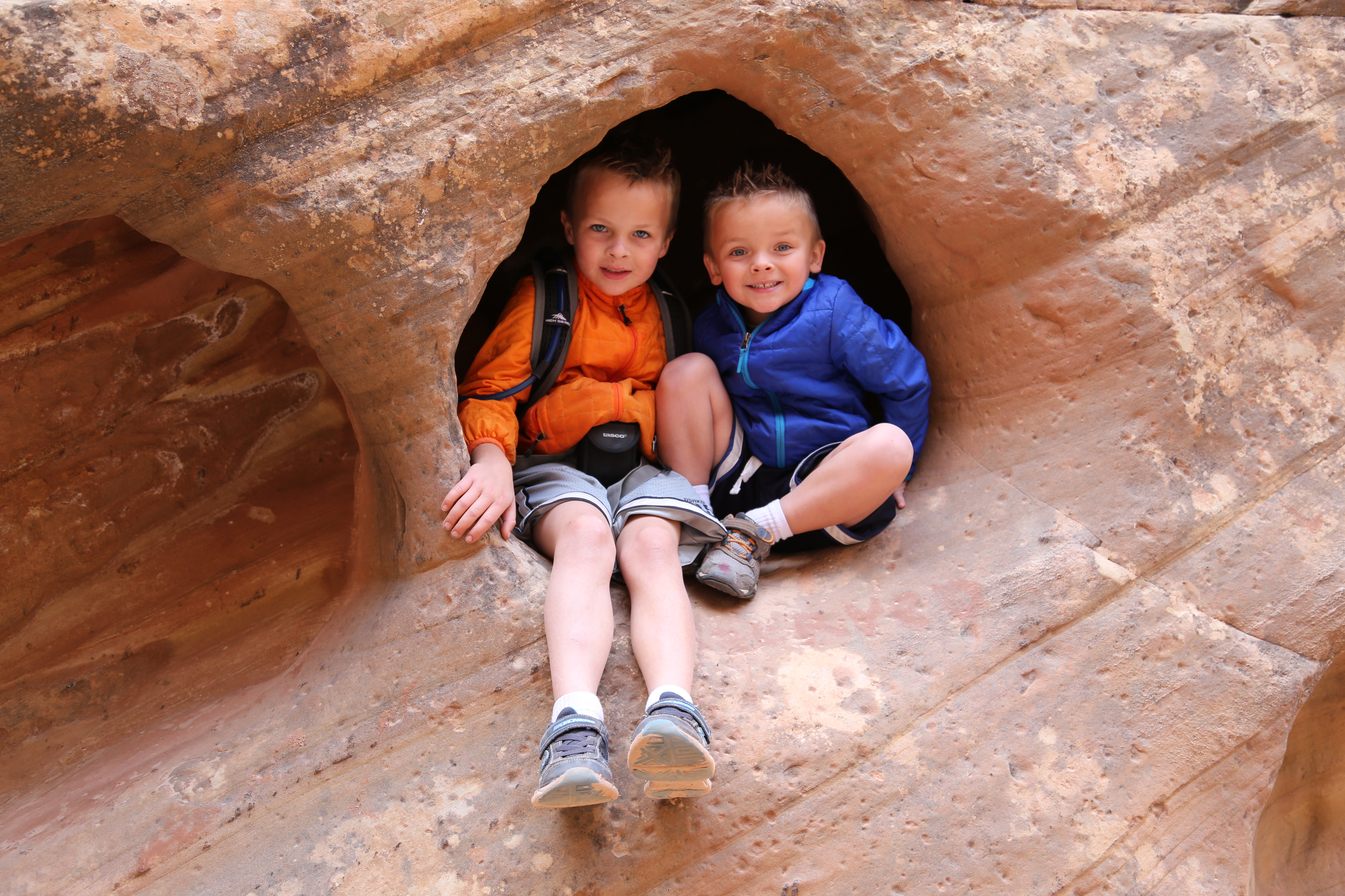 2015 Fall Break - Day 2 - Capitol Reef National Park (Grand Wash Narrows, Capitol Gorge (Petroglyphs, Narrows, Pioneer Register), Waterpocket Fold Drive (Notom-Bullfrog Road, Burr Trail Road), Hell's Backbone Grill (Boulder, Utah))