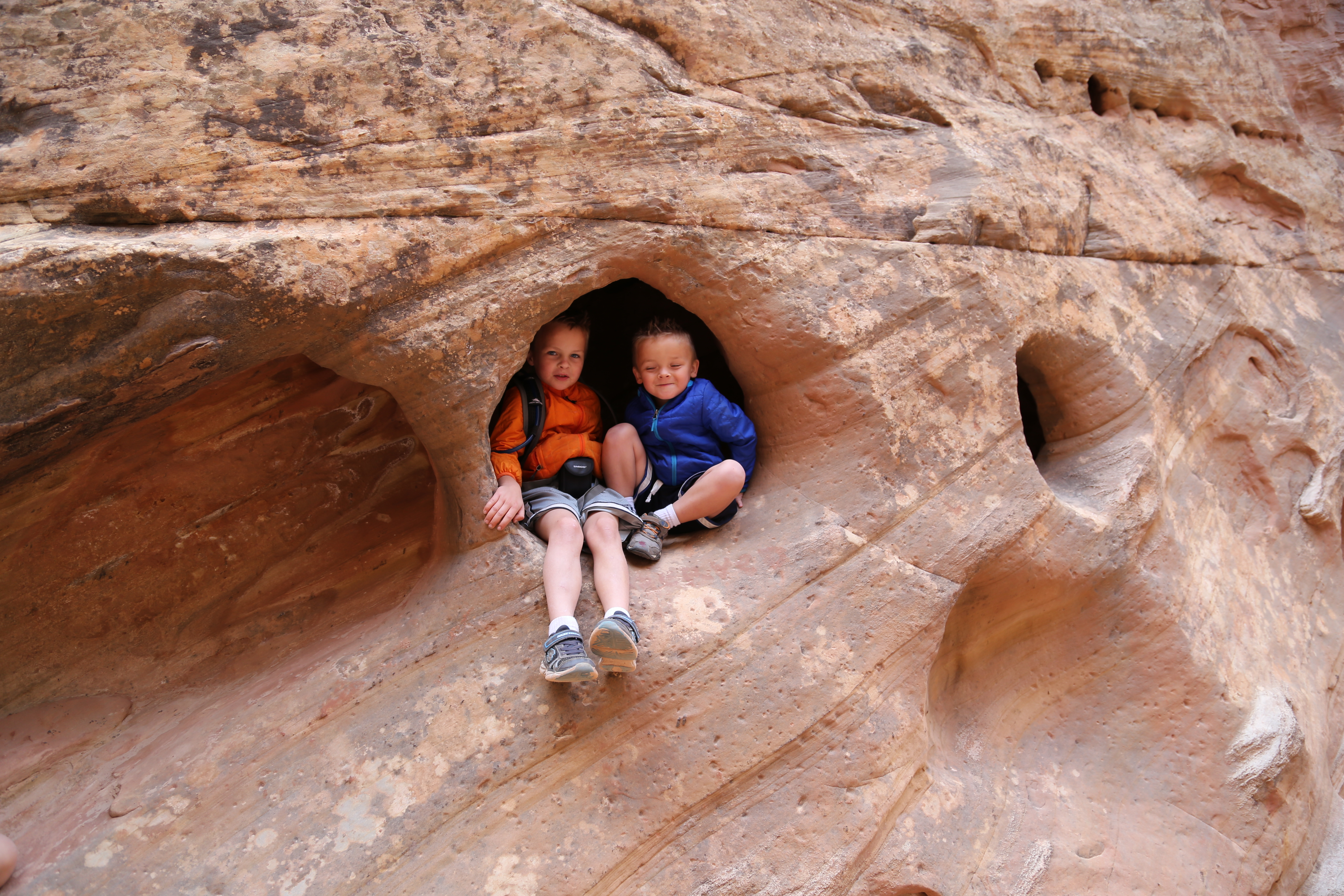 2015 Fall Break - Day 2 - Capitol Reef National Park (Grand Wash Narrows, Capitol Gorge (Petroglyphs, Narrows, Pioneer Register), Waterpocket Fold Drive (Notom-Bullfrog Road, Burr Trail Road), Hell's Backbone Grill (Boulder, Utah))